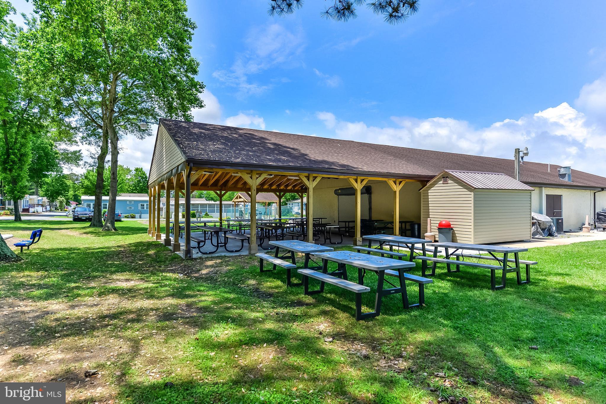 WHITE HORSE PARK I - Residential