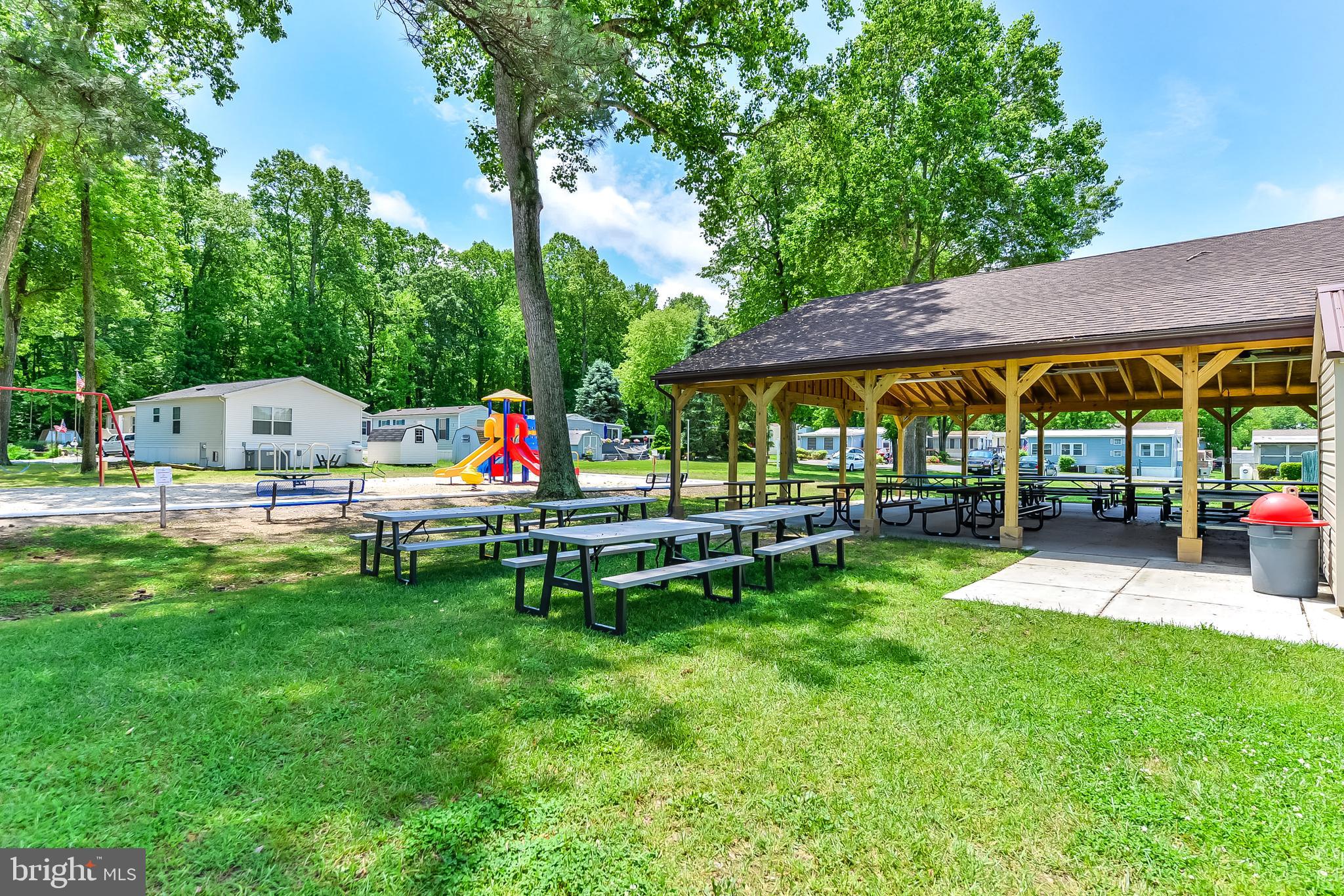 WHITE HORSE PARK I - Residential