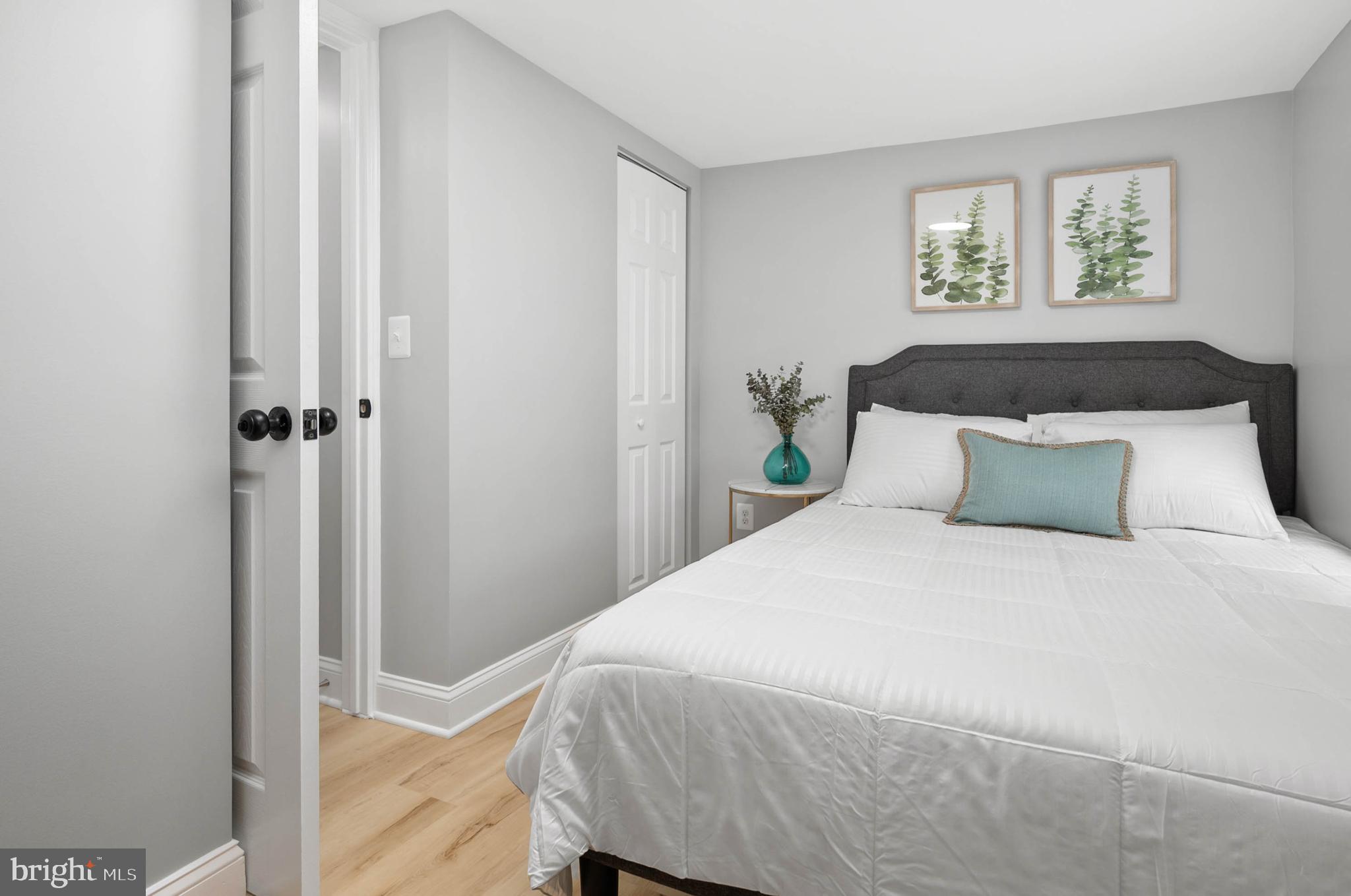 WHITE HORSE PARK I - Residential