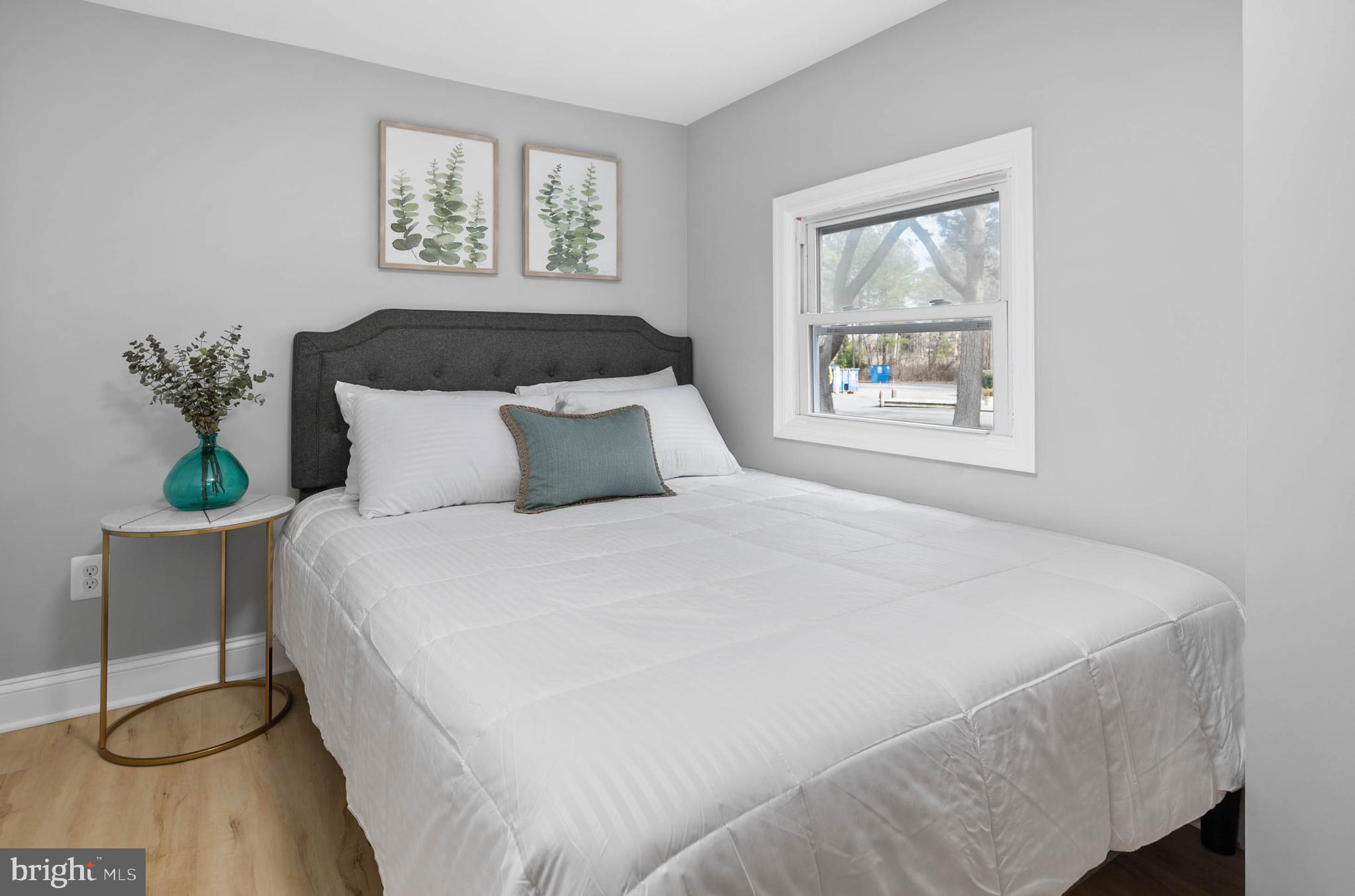 WHITE HORSE PARK I - Residential