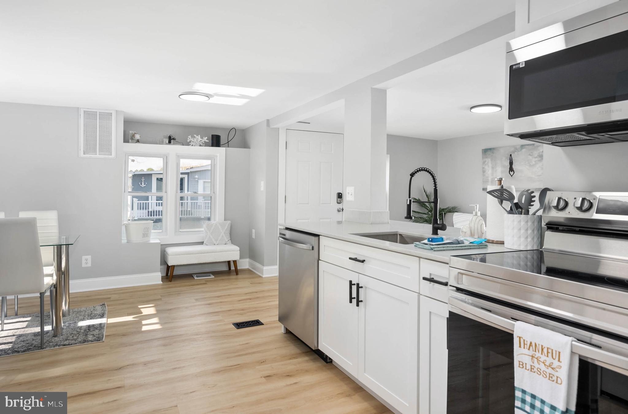 WHITE HORSE PARK I - Residential