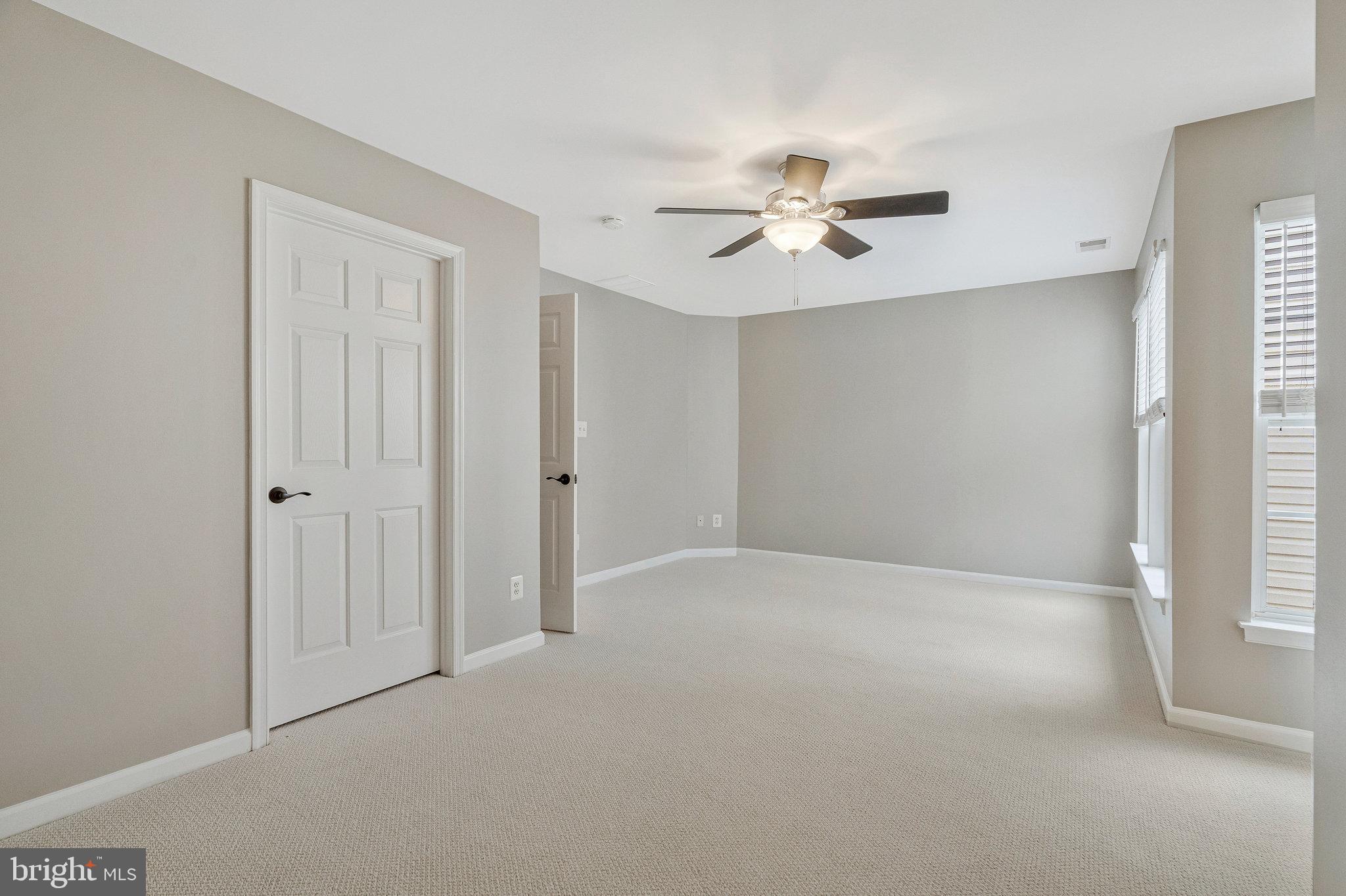 WELLESLEY - Residential