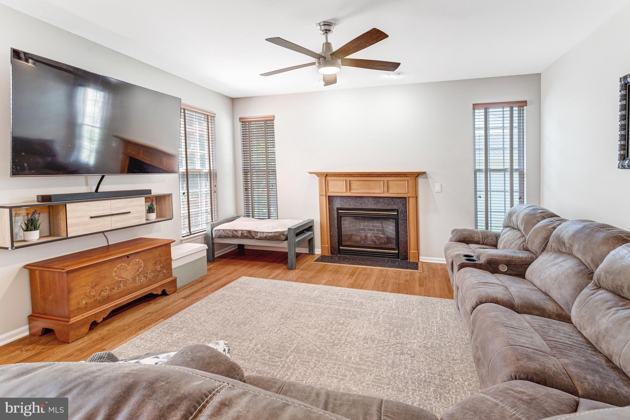 WAYSIDE VILLAGE - Residential