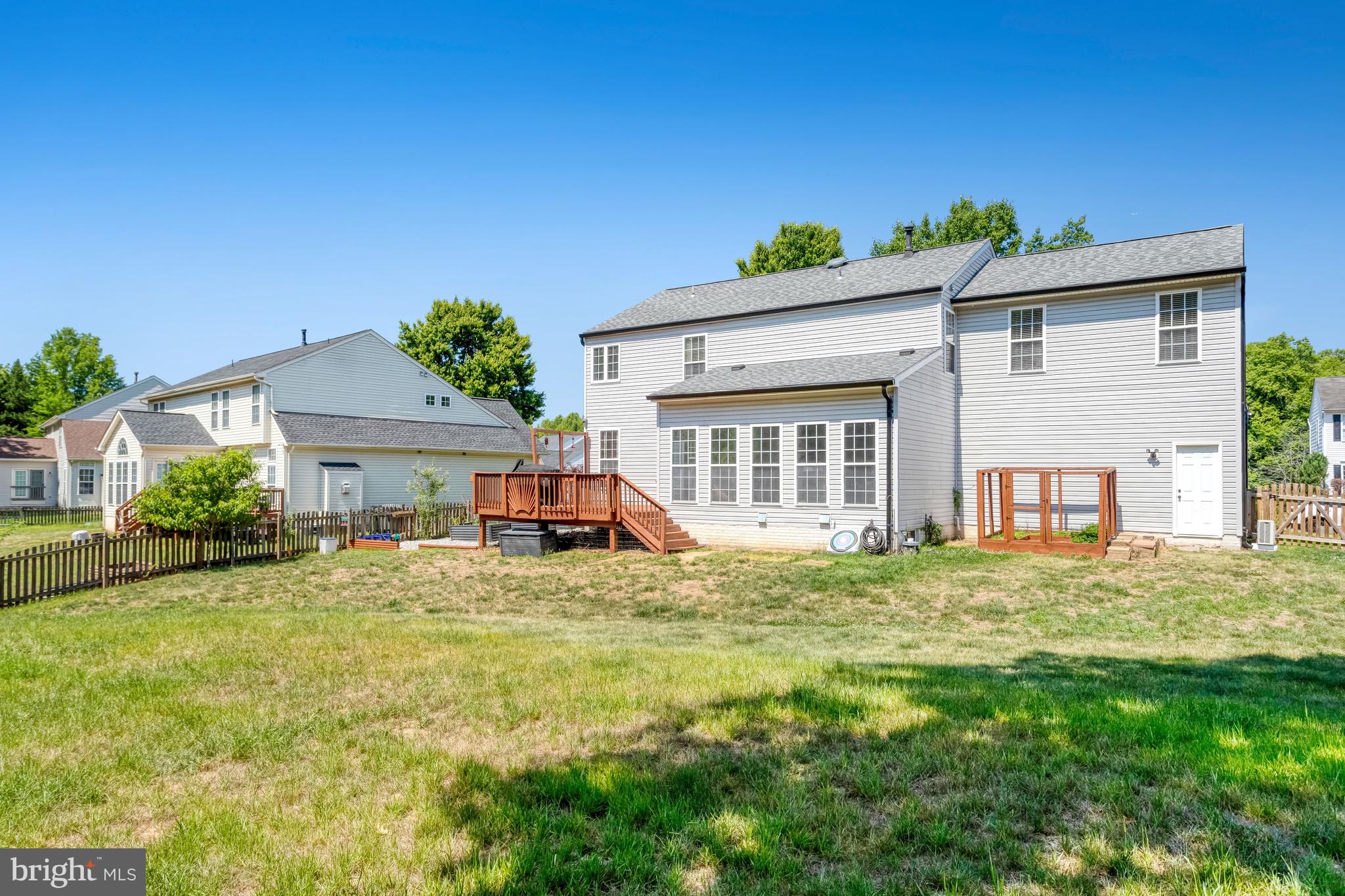 WAYSIDE VILLAGE - Residential