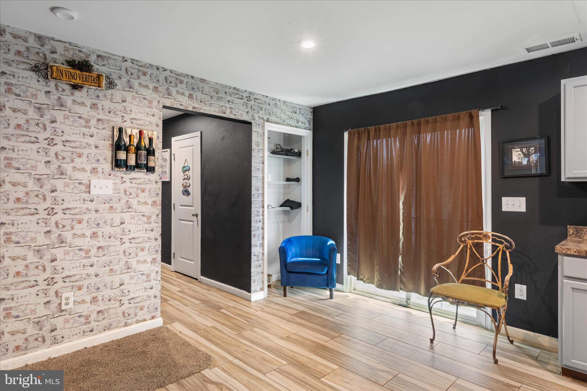 YORKSHIRE ESTATES - Residential