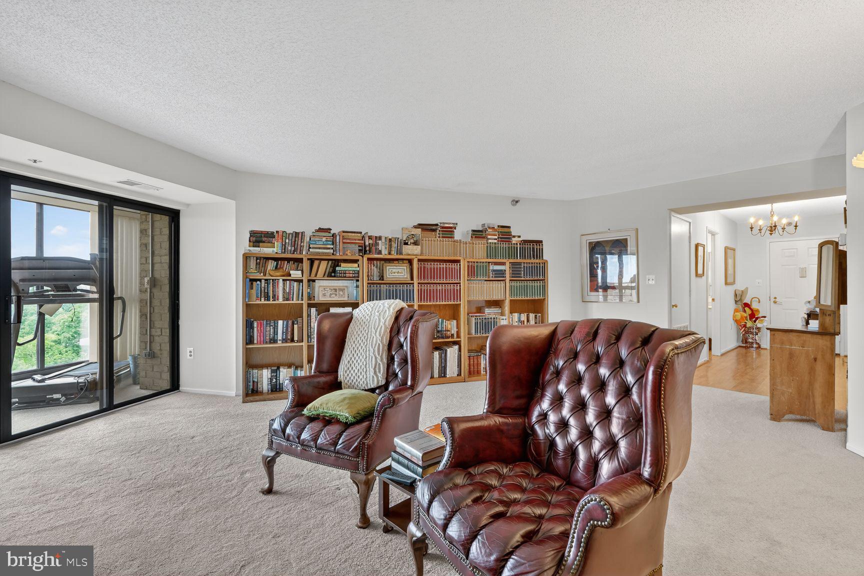 FAIRWAYS NORTH - Residential
