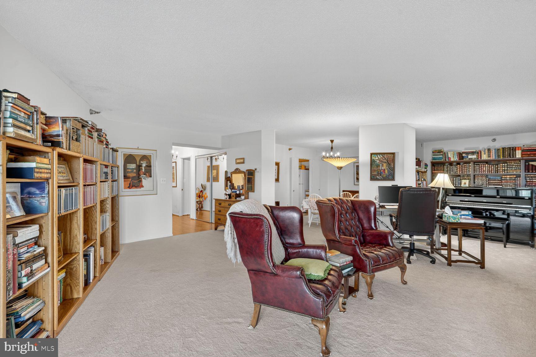 FAIRWAYS NORTH - Residential