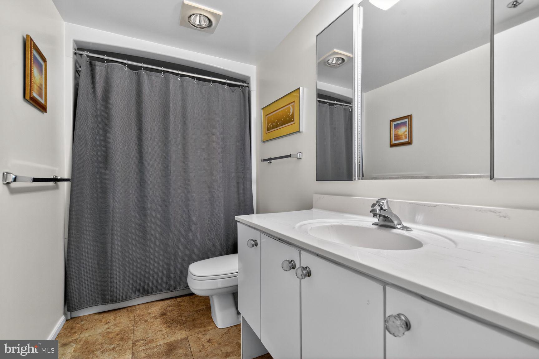 FAIRWAYS NORTH - Residential