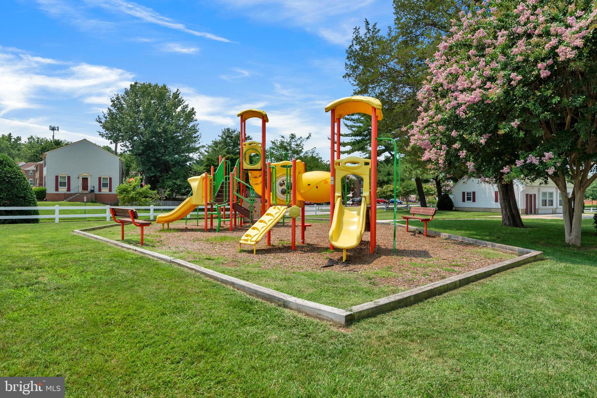 ELIZABETHS LANDING - Residential