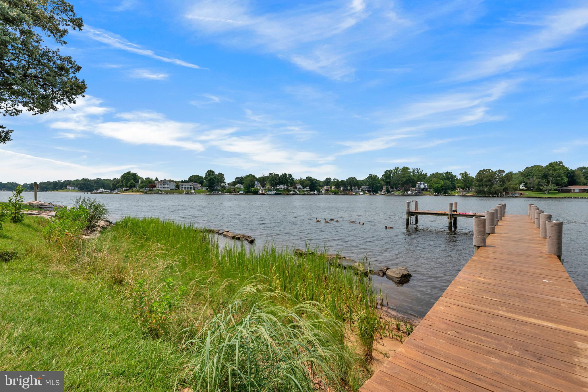 ELIZABETHS LANDING - Residential