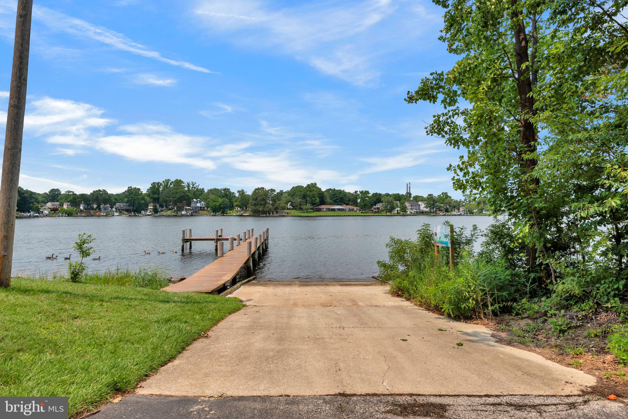 ELIZABETHS LANDING - Residential