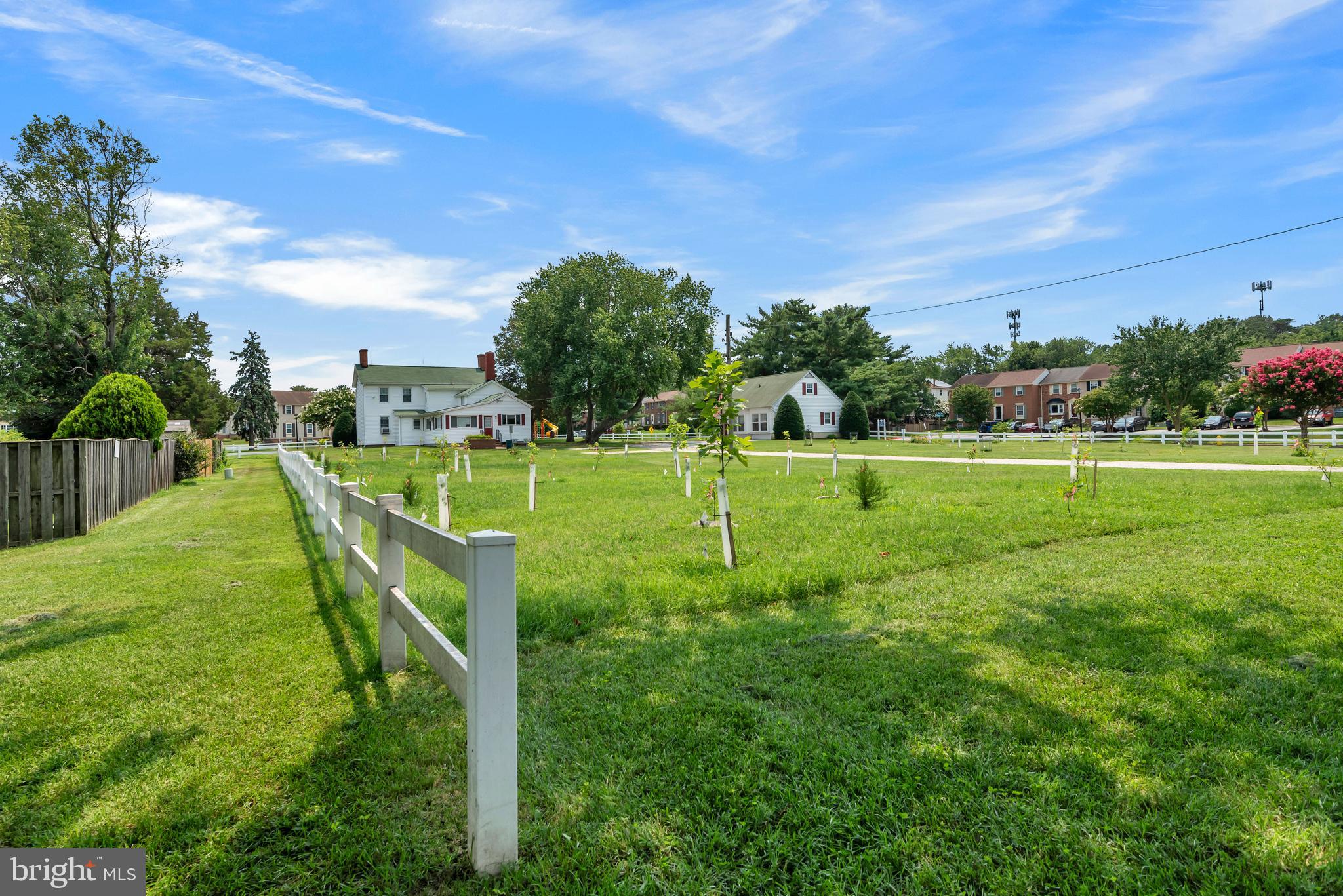 ELIZABETHS LANDING - Residential