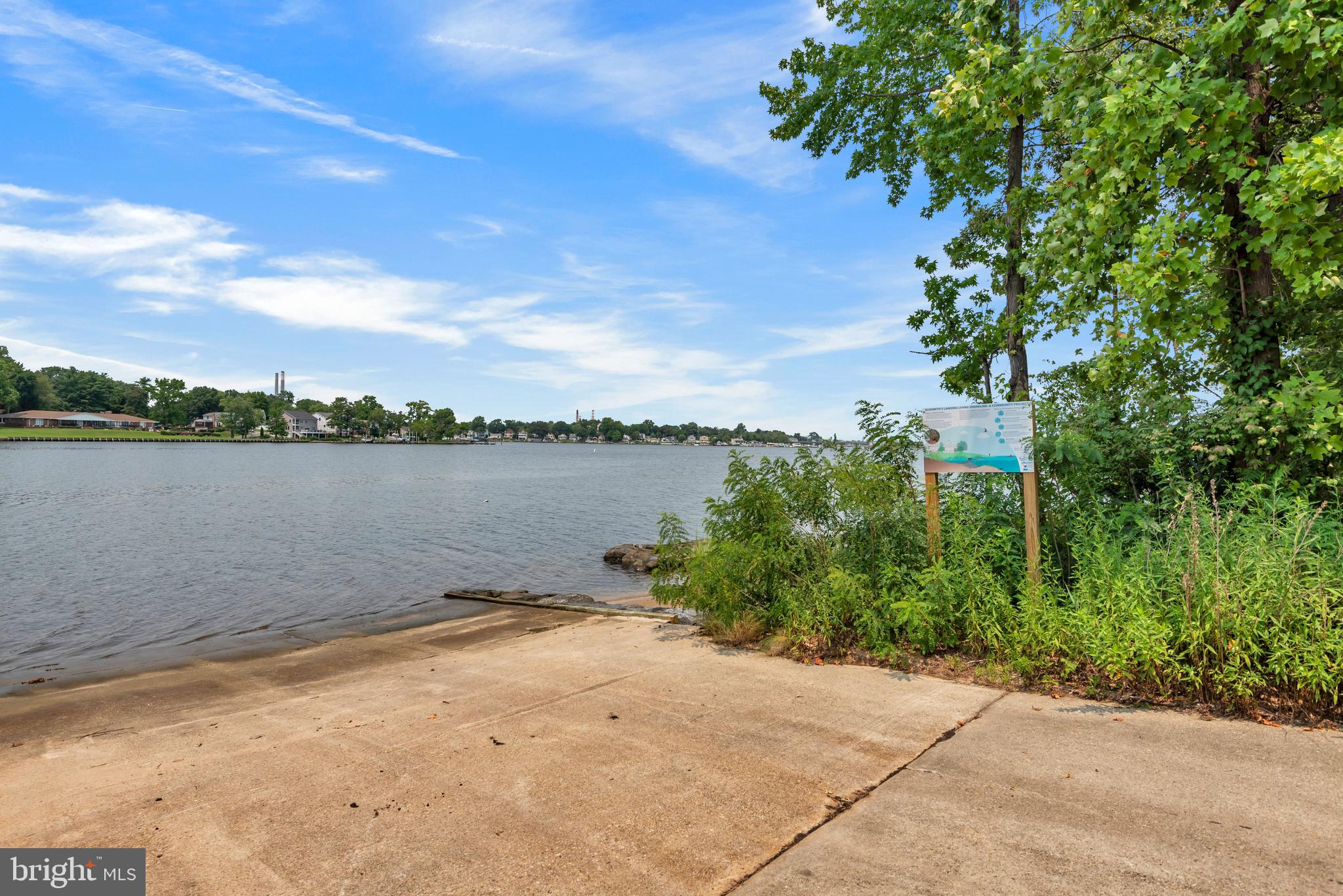ELIZABETHS LANDING - Residential