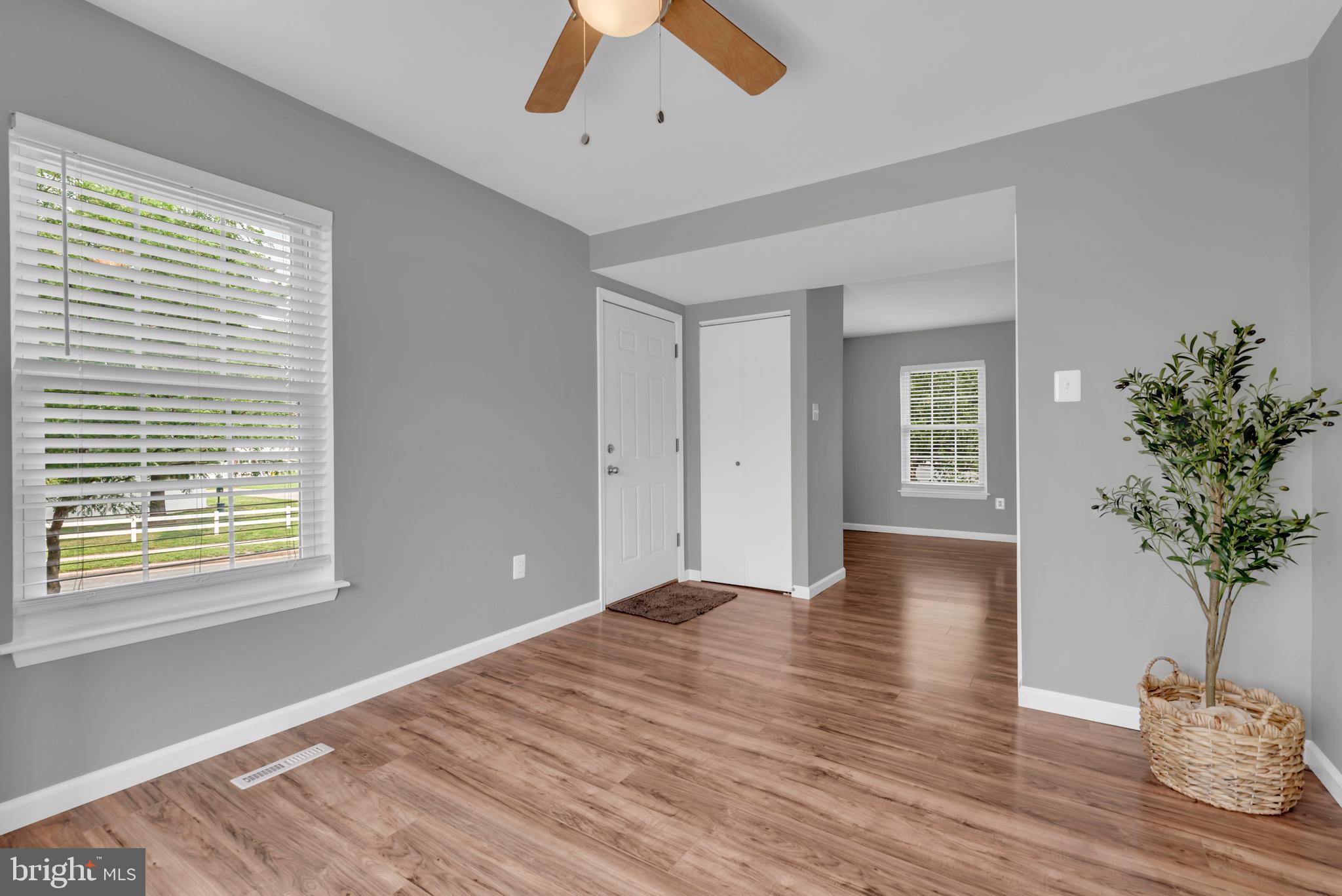 ELIZABETHS LANDING - Residential