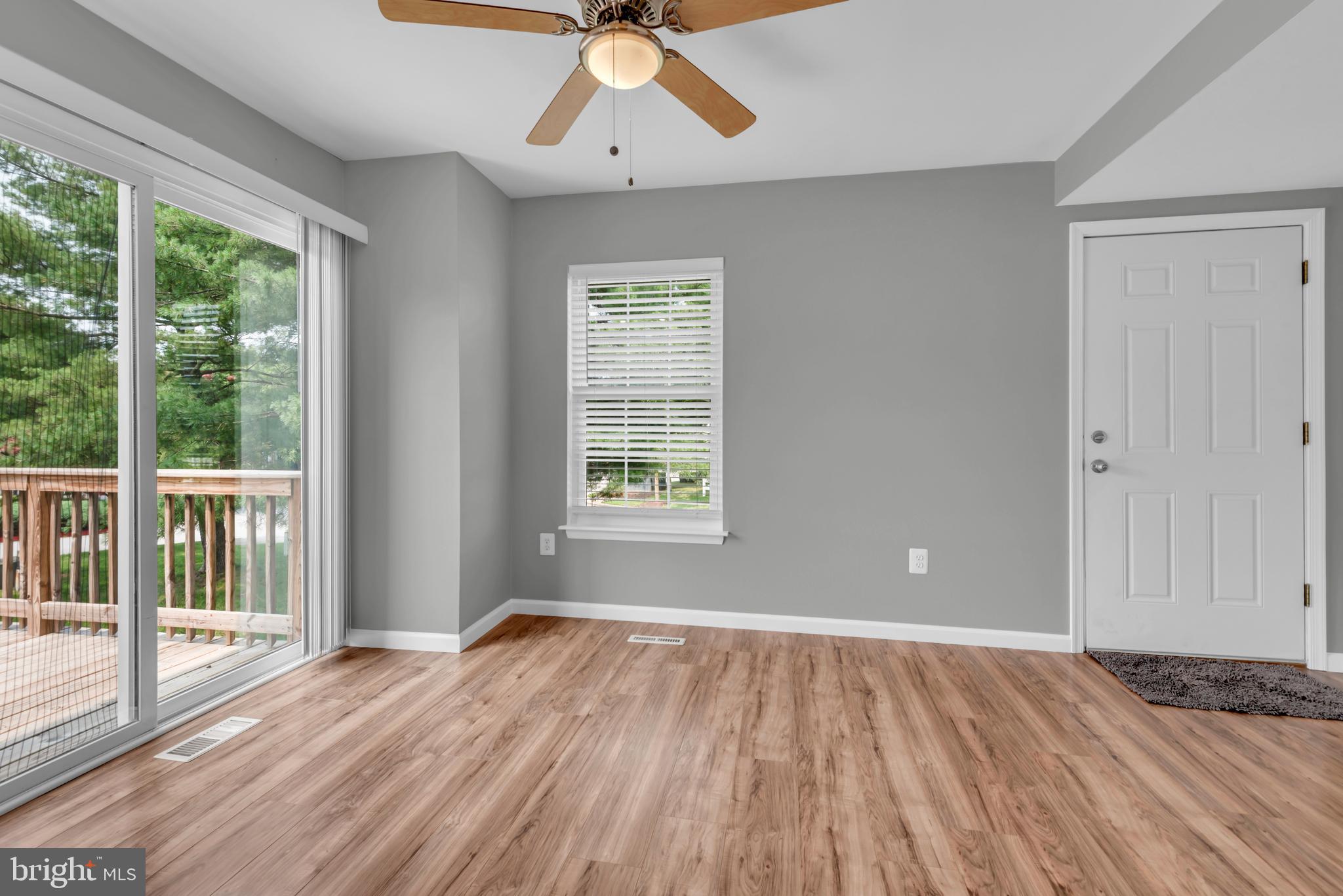 ELIZABETHS LANDING - Residential