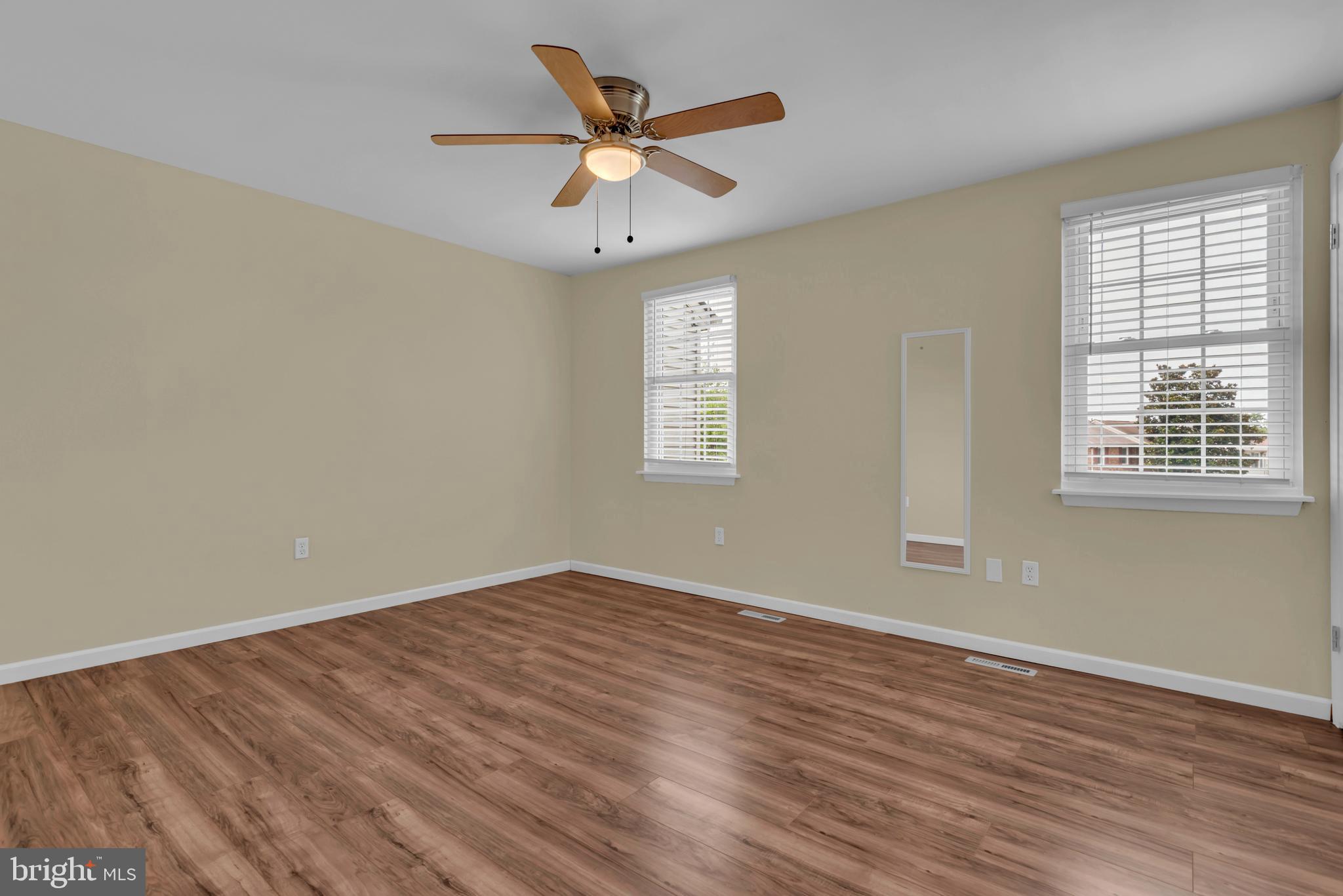ELIZABETHS LANDING - Residential