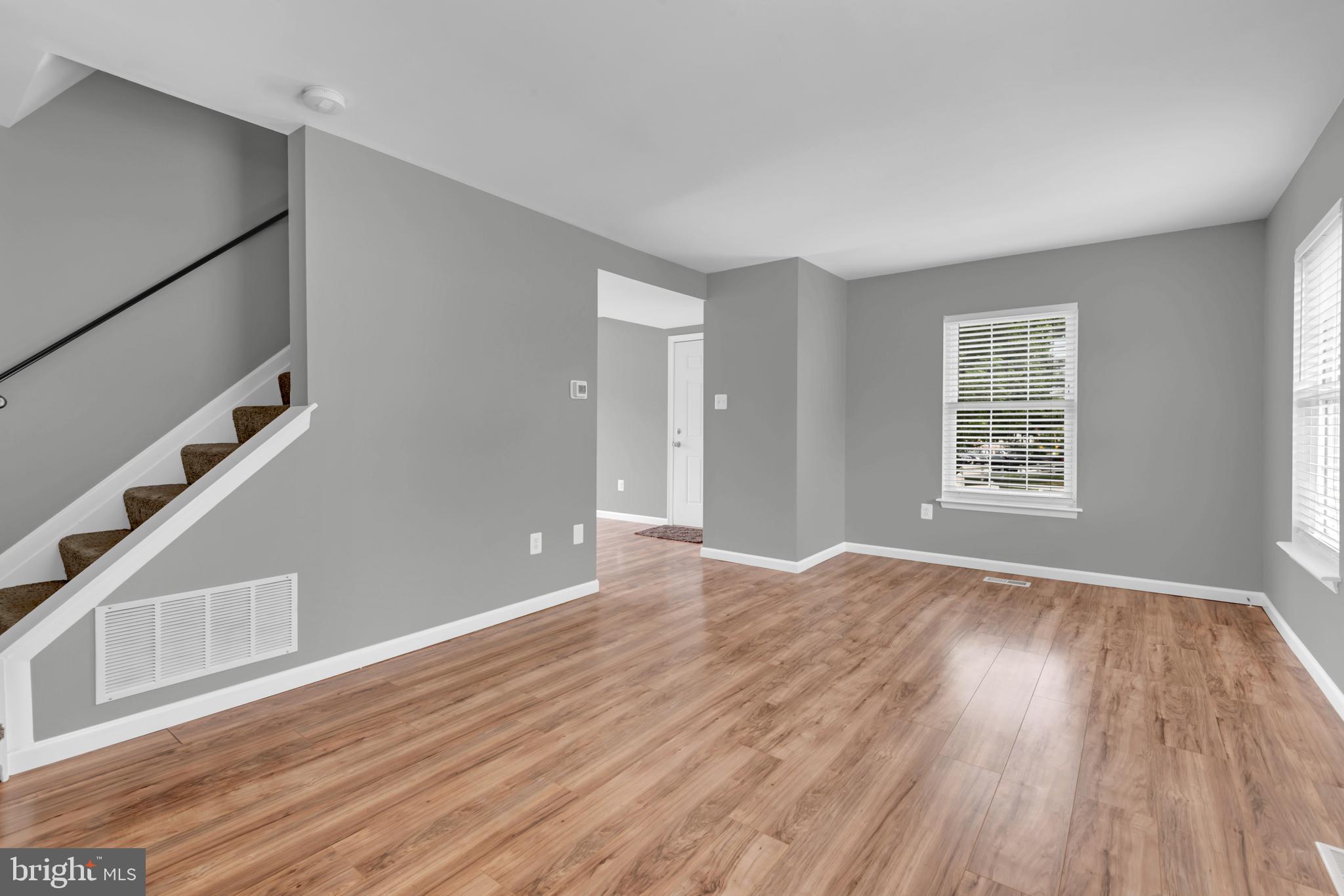 ELIZABETHS LANDING - Residential
