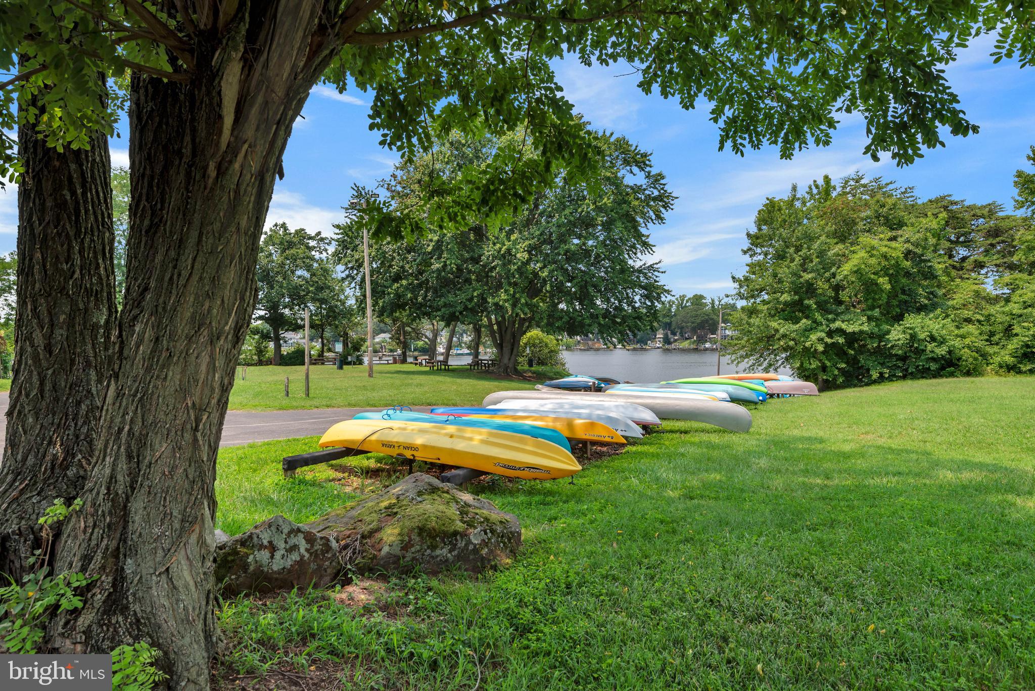 ELIZABETHS LANDING - Residential