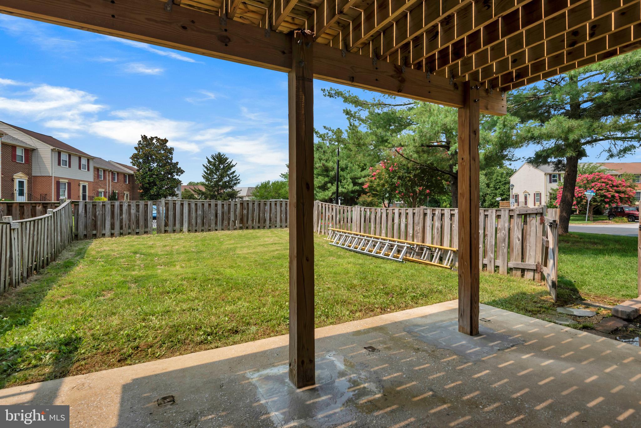 ELIZABETHS LANDING - Residential