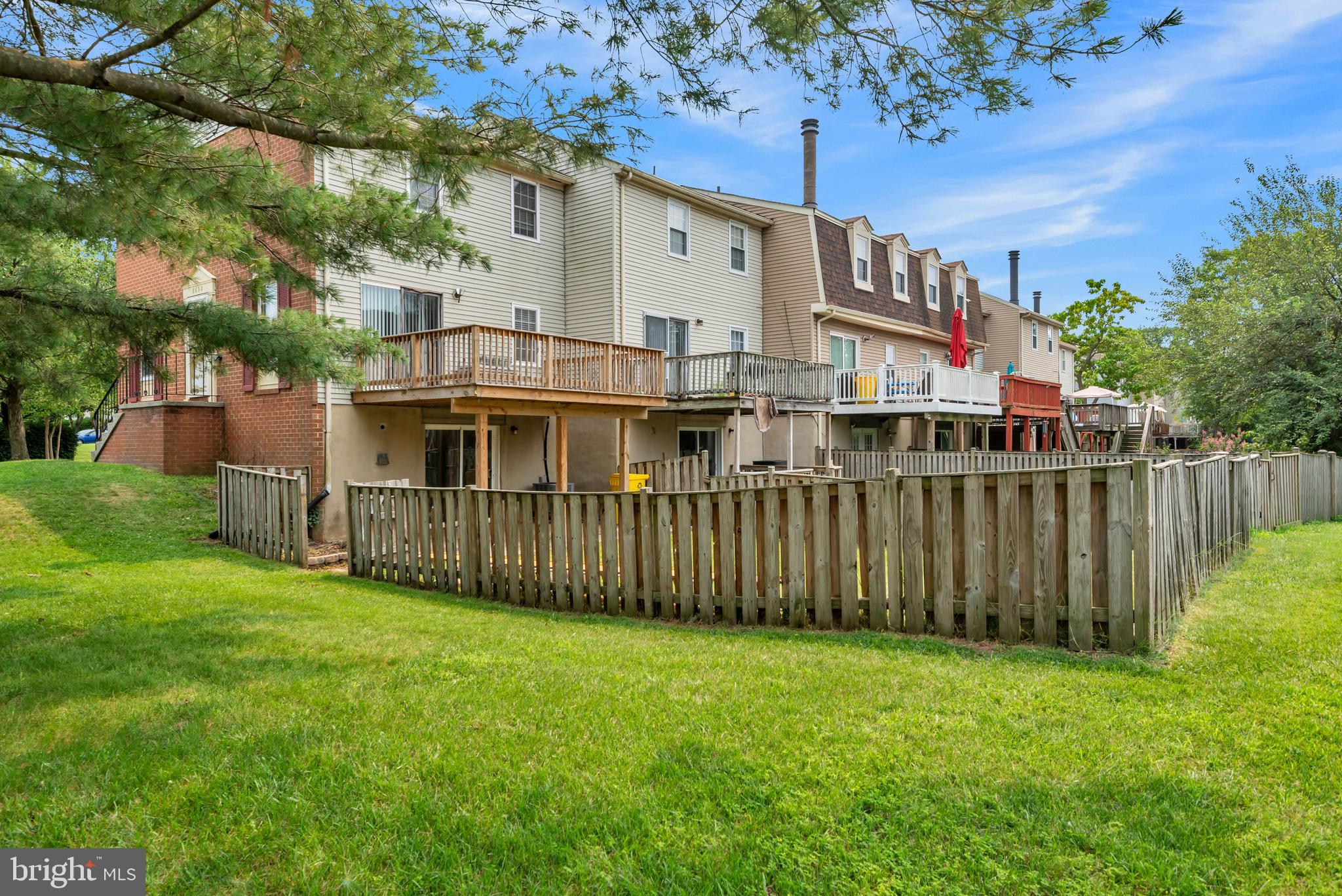 ELIZABETHS LANDING - Residential