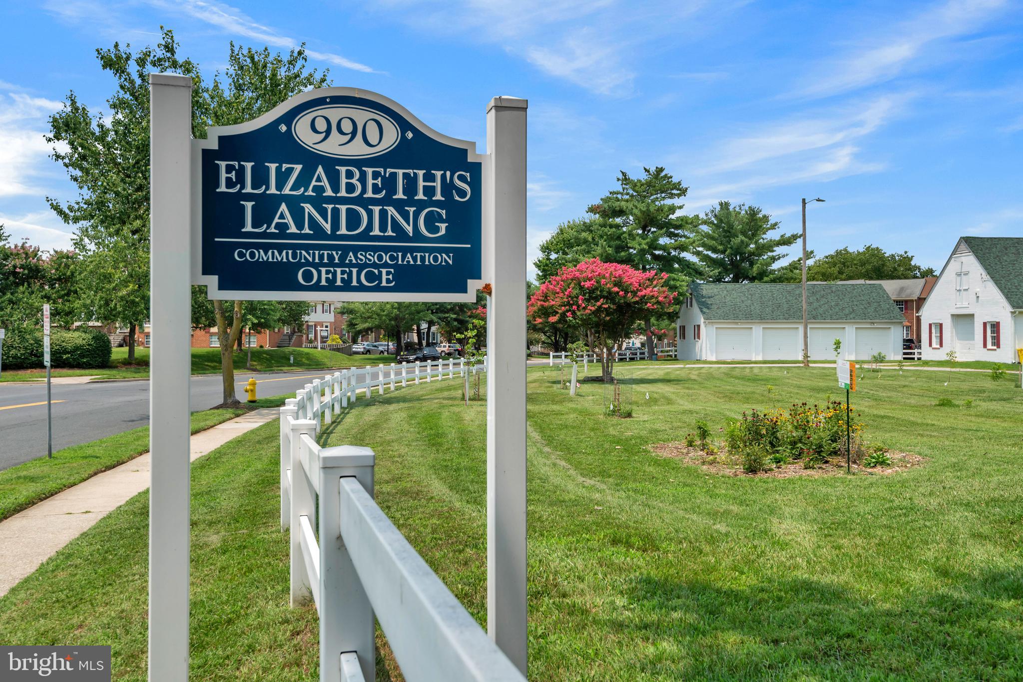 ELIZABETHS LANDING - Residential