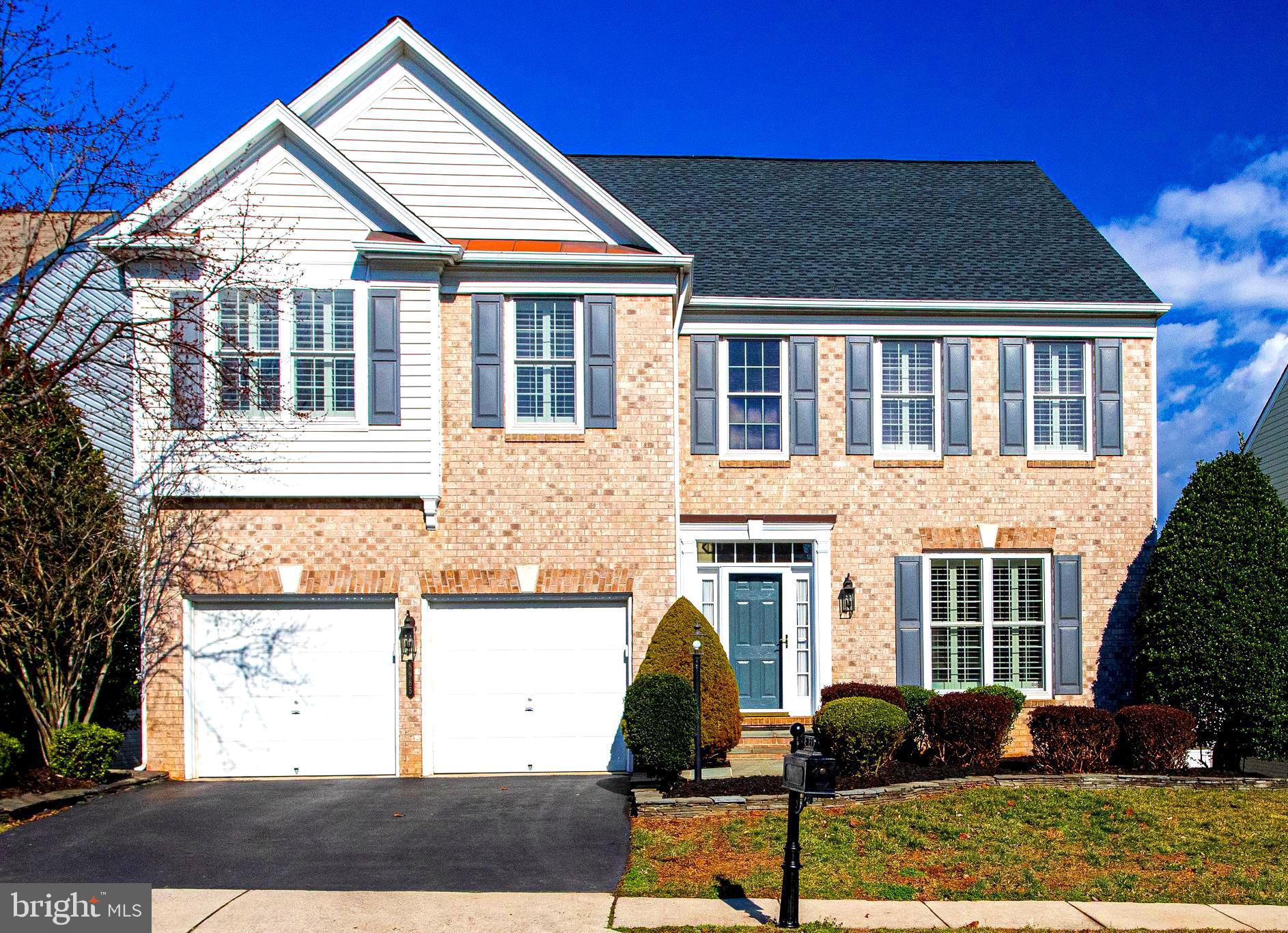 Exceptional 5 Bedroom 3 1/2 Bath Colonial w/ 2 car garage in sought after Laurel Hill. Many Upgrades Throughout; Beautiful Hardwood Floors- Gourmet Kitchen - Two Story Family Room With Wall of Windows - Main Level Study - Oversized Dining Room - Luxury Master Bathroom With Soaking Tub & Shower - Laundry Room Upper Level - Fully Finished Walkout Basement With Exercise Room & Lots of Storage Space - Stone Patio Great For Entertaining - Lots of Light throughout! Many Community Amenities! Hurry This Home Will Not Last! Fresh Paint and Spotless! Owner Very strongly prefers 3 YEAR LEASE TERM.