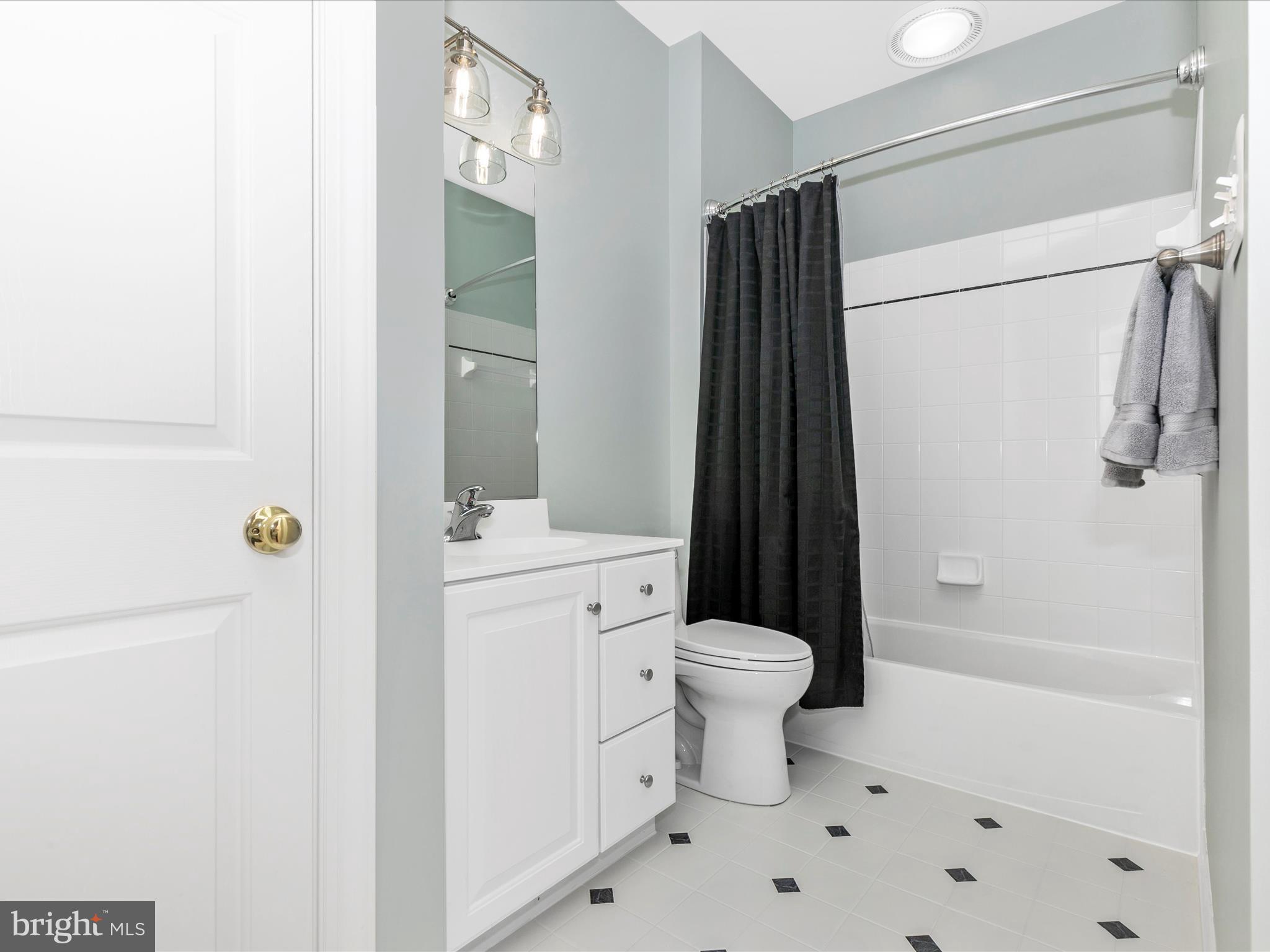 LAYTONSVILLE OUTSIDE - Residential