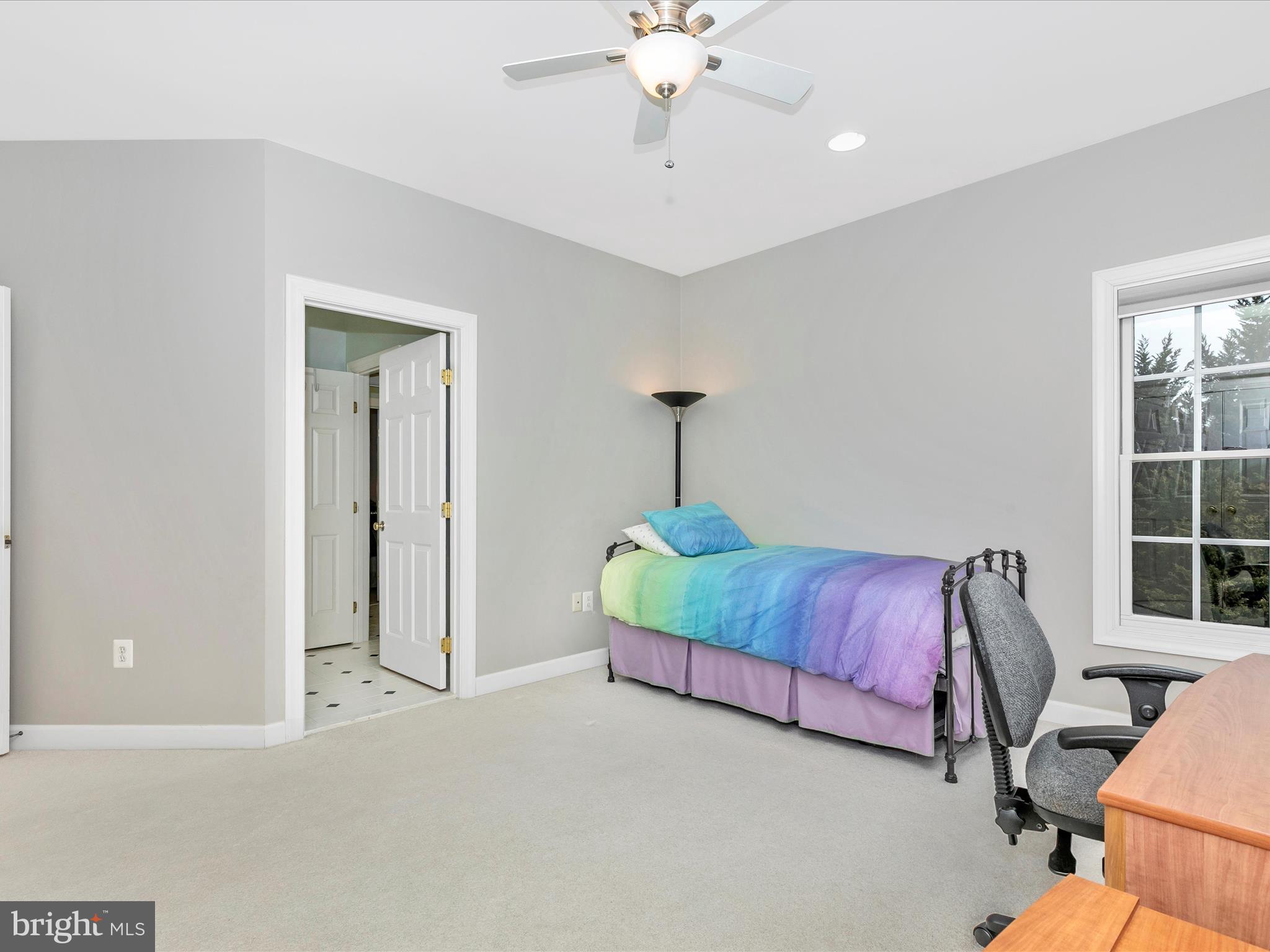 LAYTONSVILLE OUTSIDE - Residential