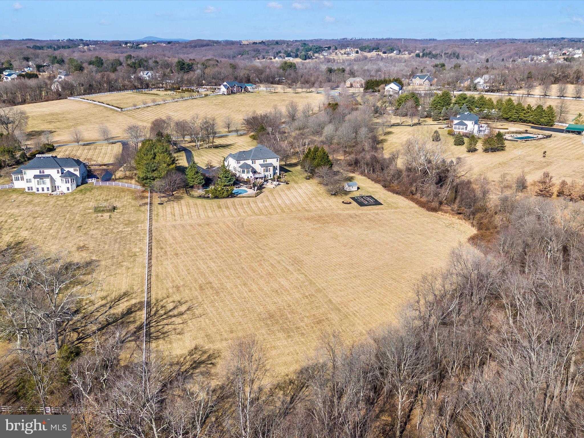 LAYTONSVILLE OUTSIDE - Residential