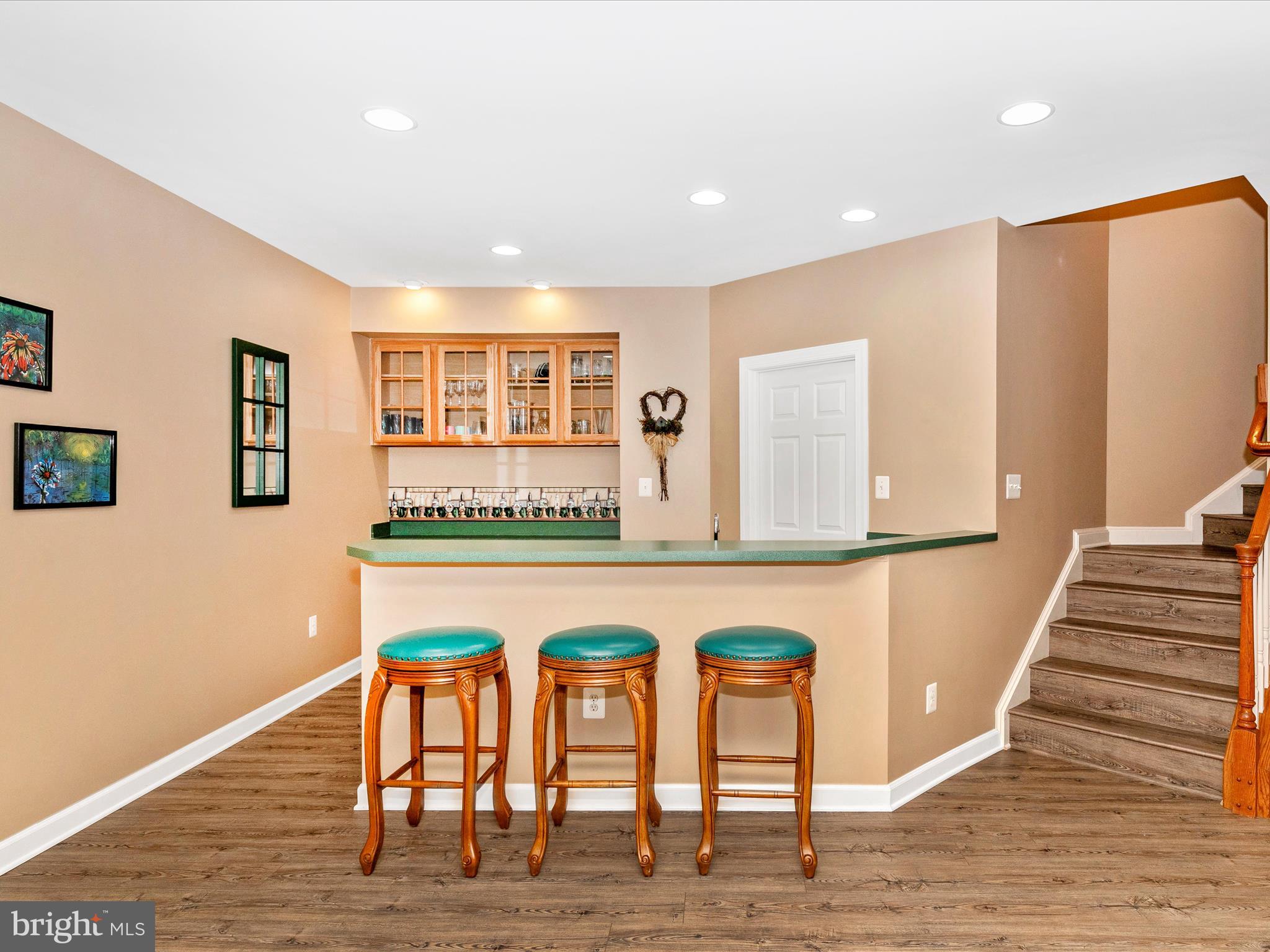 LAYTONSVILLE OUTSIDE - Residential