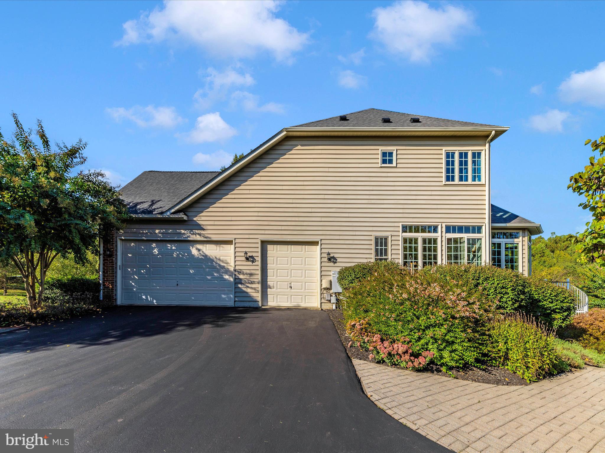 LAYTONSVILLE OUTSIDE - Residential