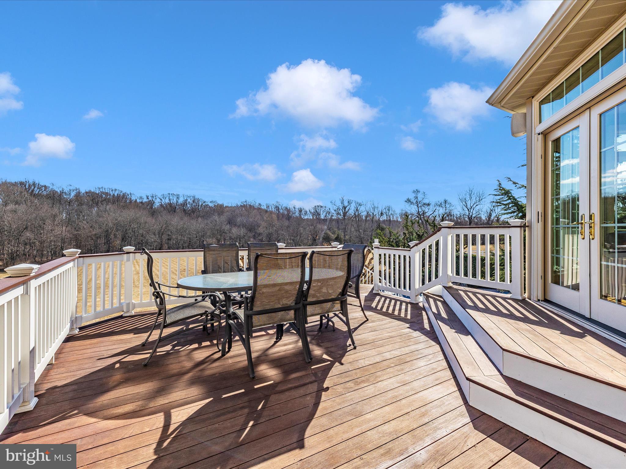LAYTONSVILLE OUTSIDE - Residential