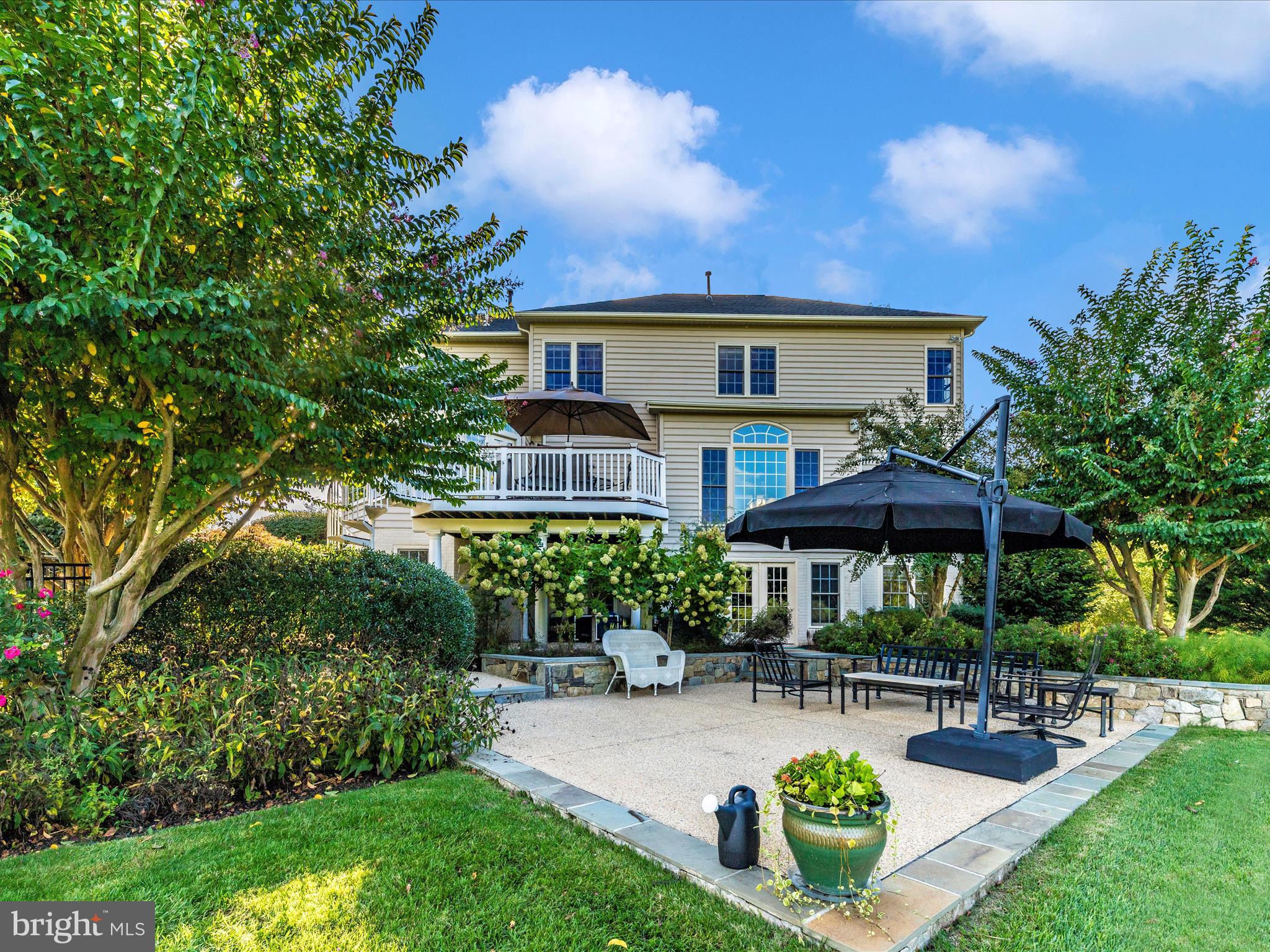 LAYTONSVILLE OUTSIDE - Residential