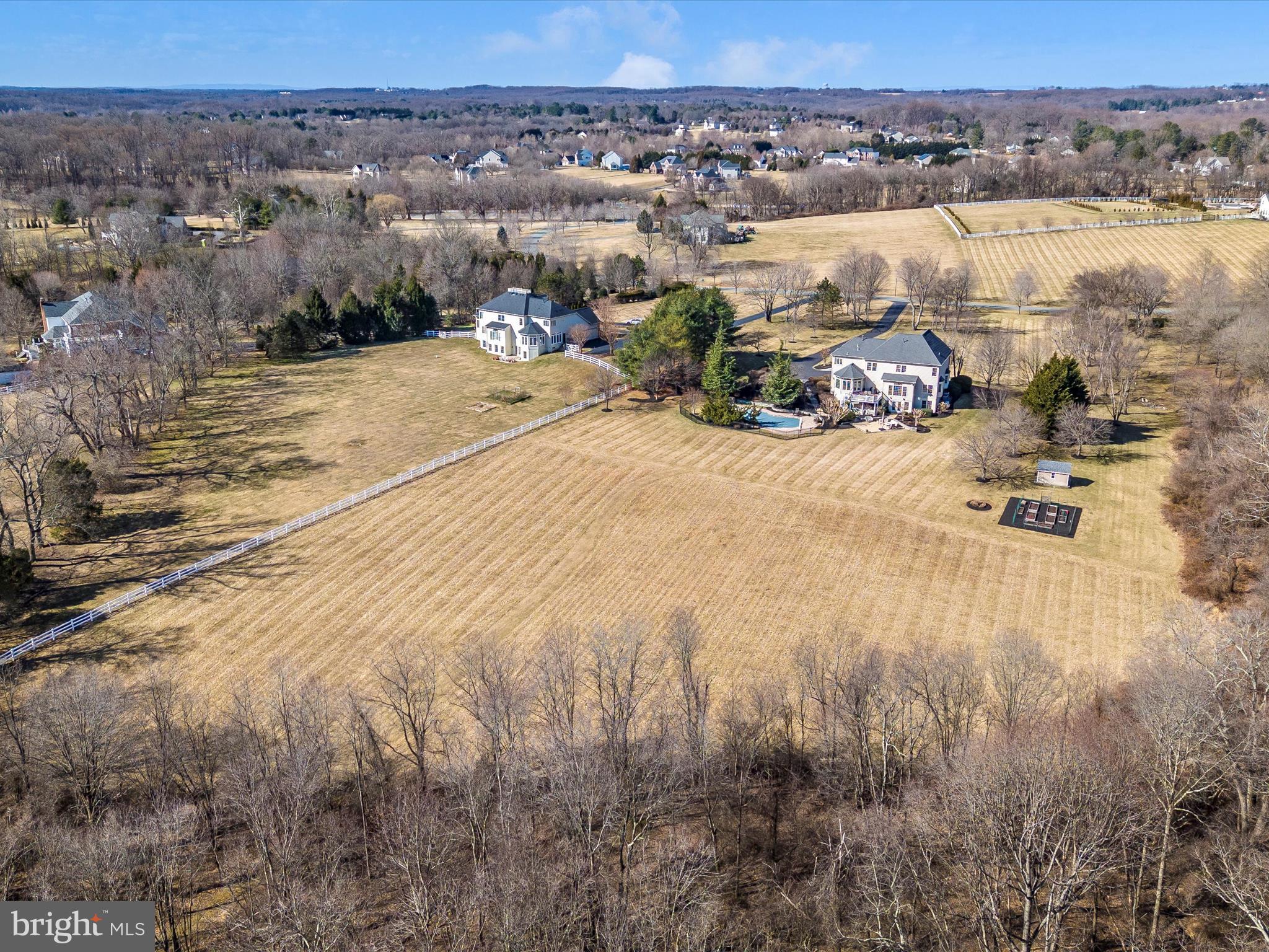 LAYTONSVILLE OUTSIDE - Residential