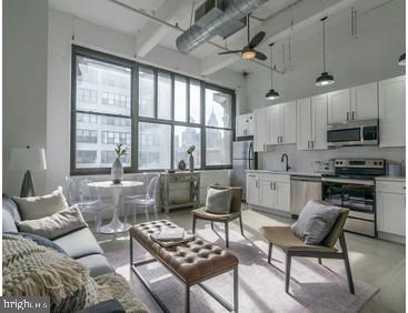SPRING GARDEN - Residential Lease