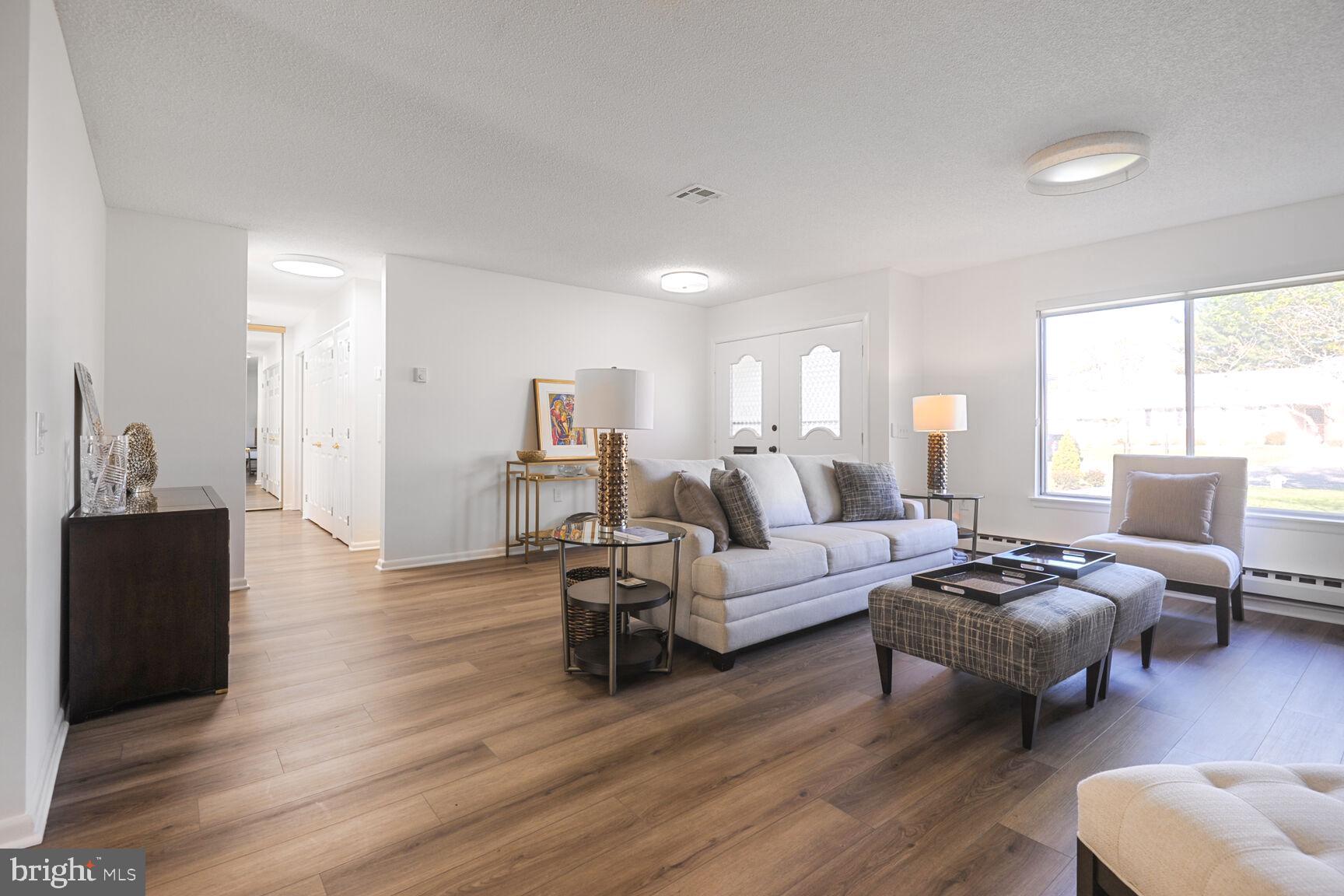 LEISURE WORLD - Residential