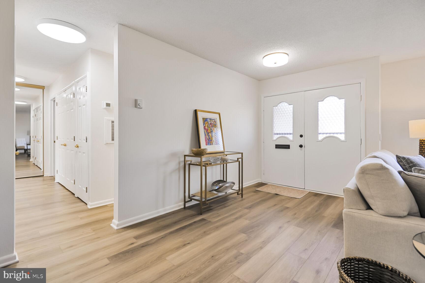 LEISURE WORLD - Residential