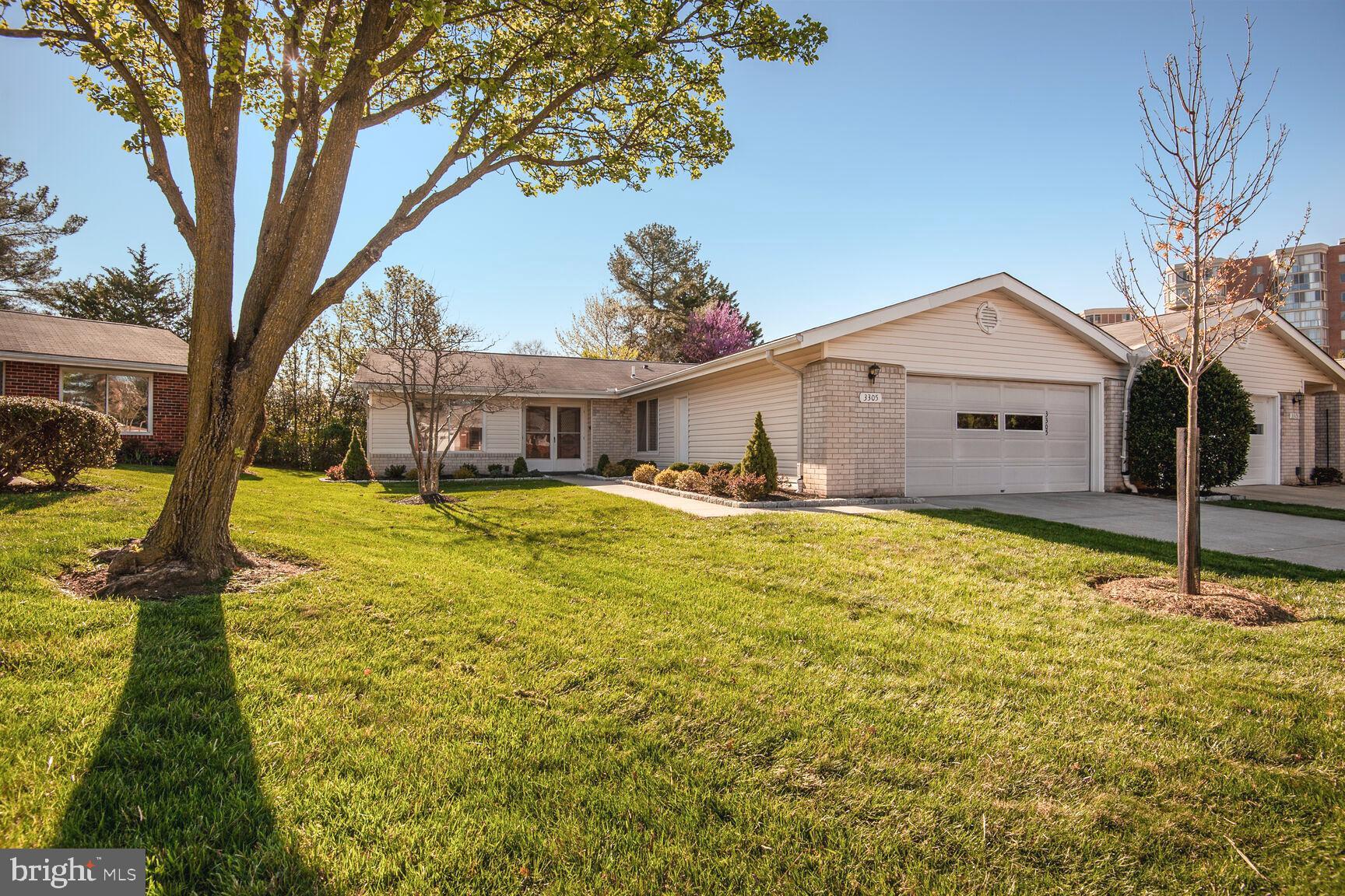 LEISURE WORLD - Residential