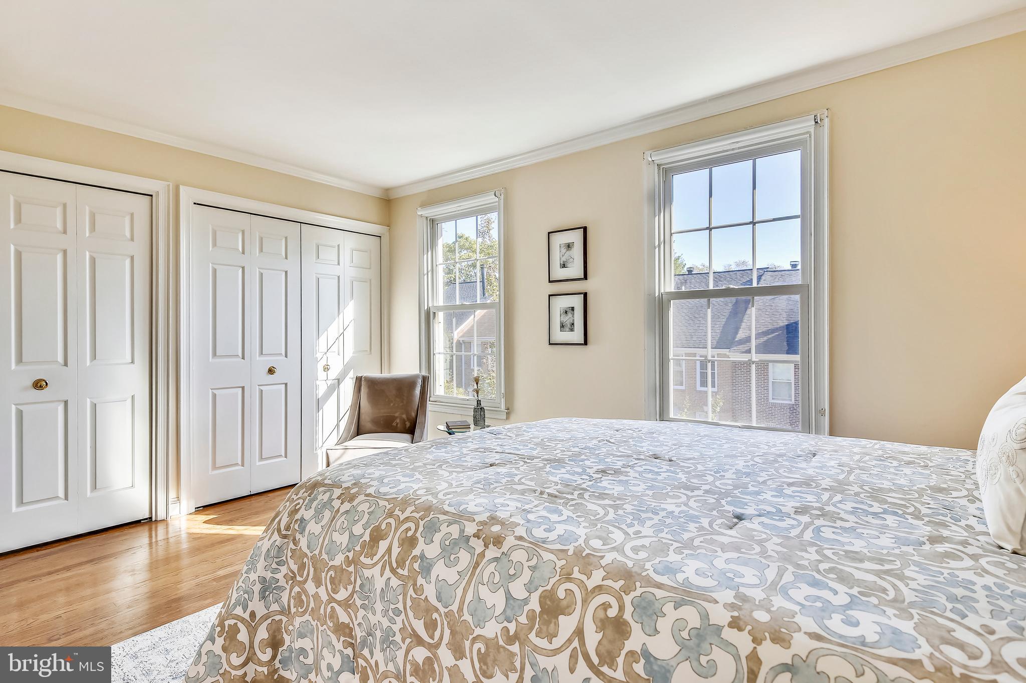 SHUTERS HILL - Residential