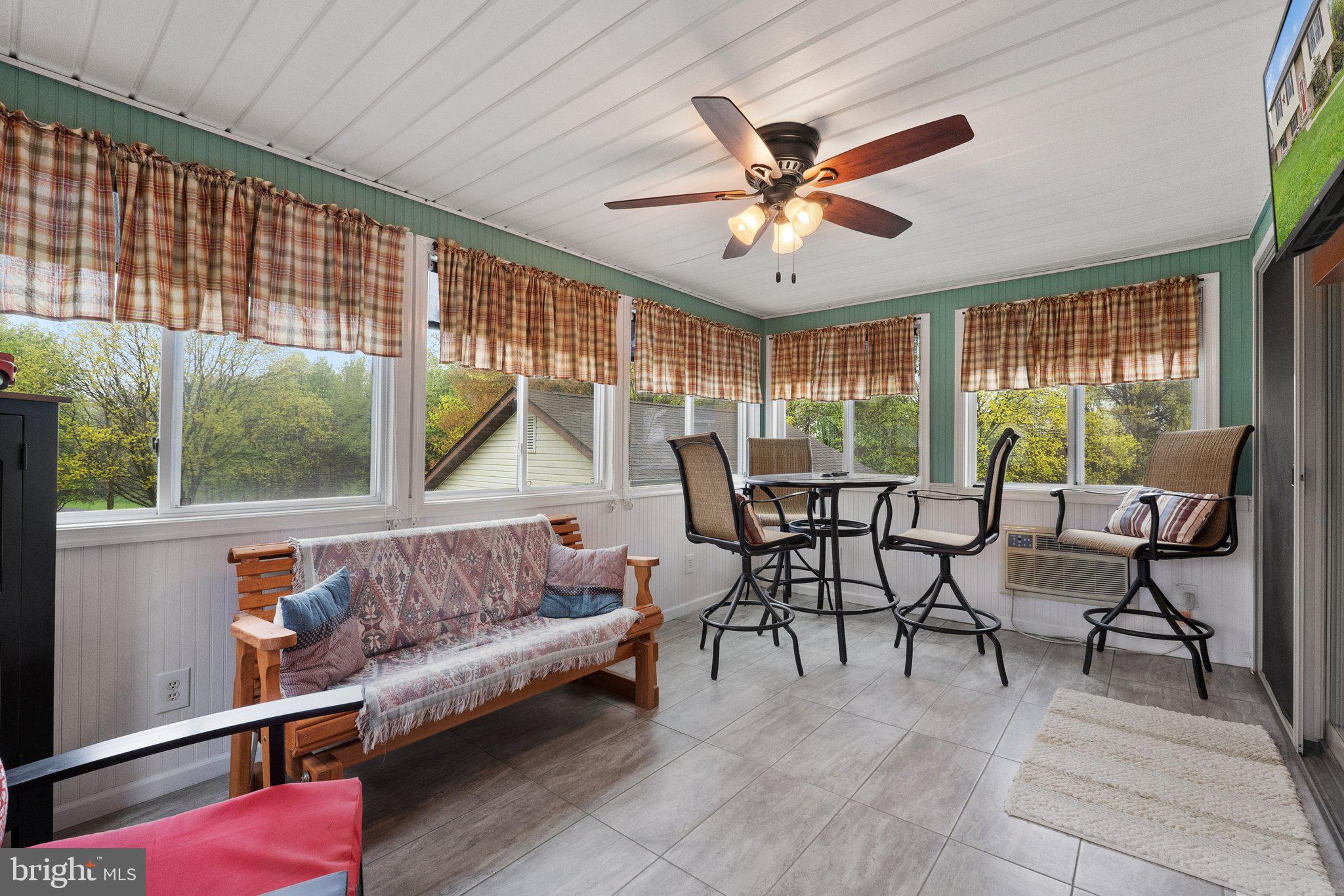 SPRING VALLEY - Residential