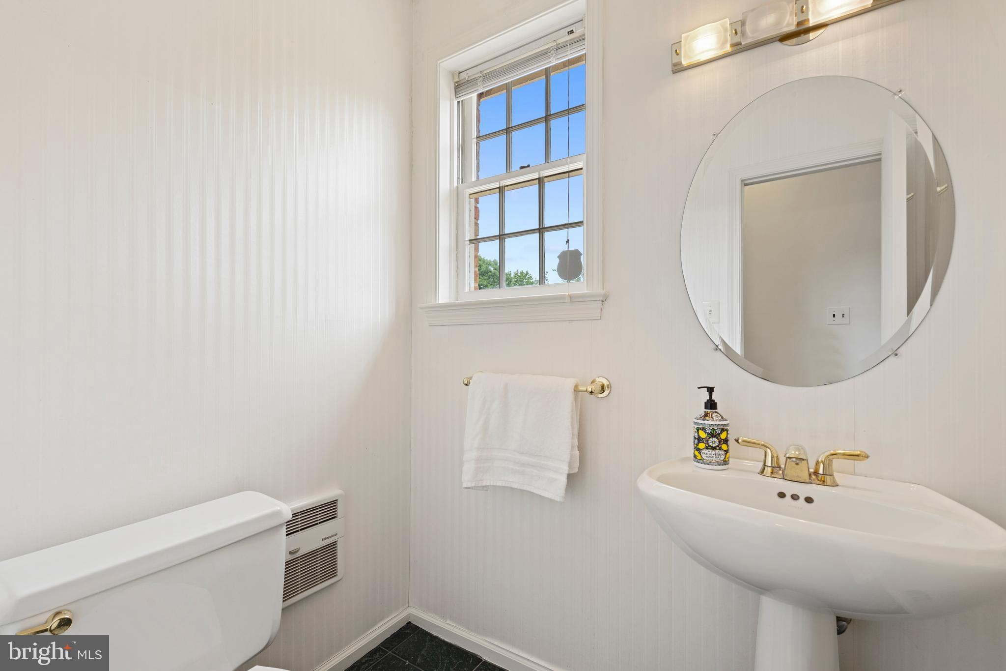 DOVER BALMORAL RIVERWOOD - Residential