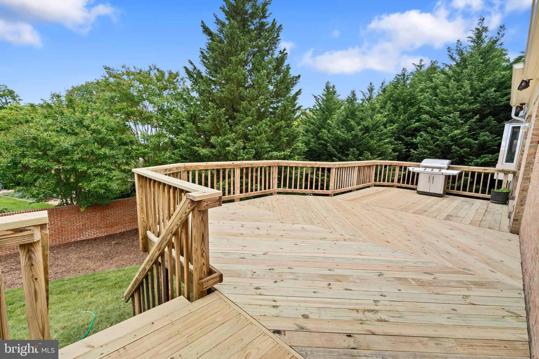 DOVER BALMORAL RIVERWOOD - Residential