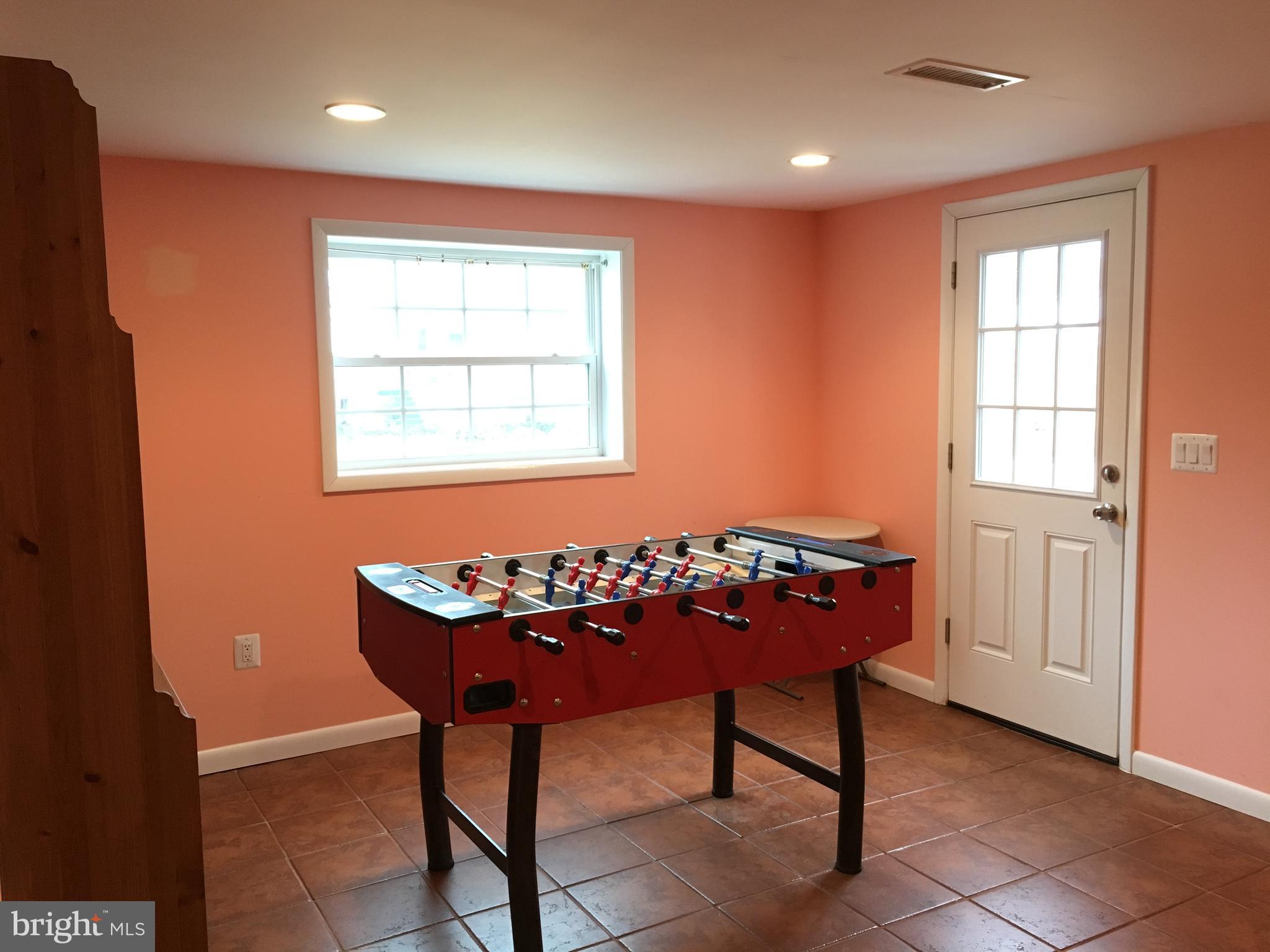 ALTA VISTA - Residential Lease