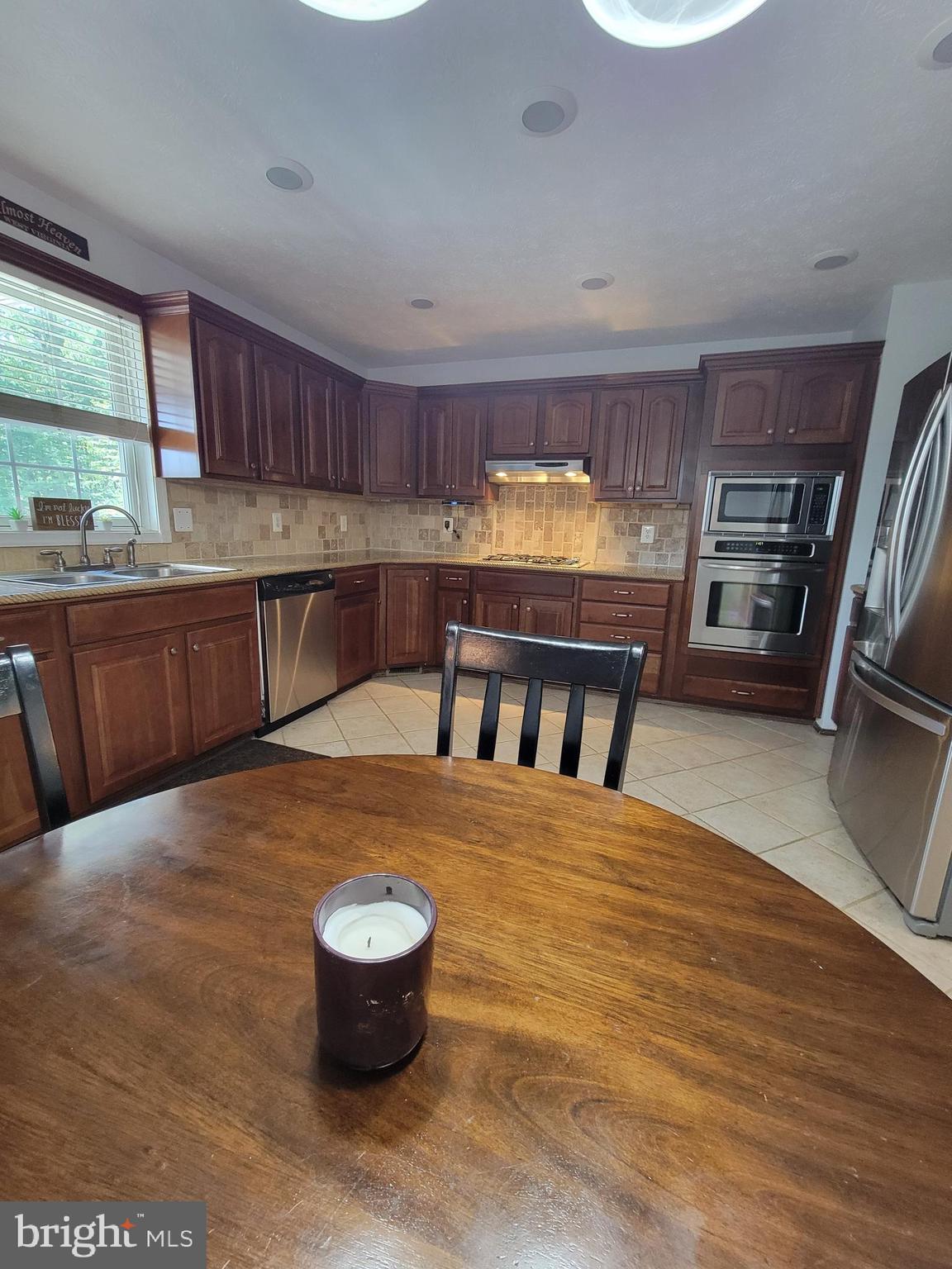 WOLF KNOB - Residential