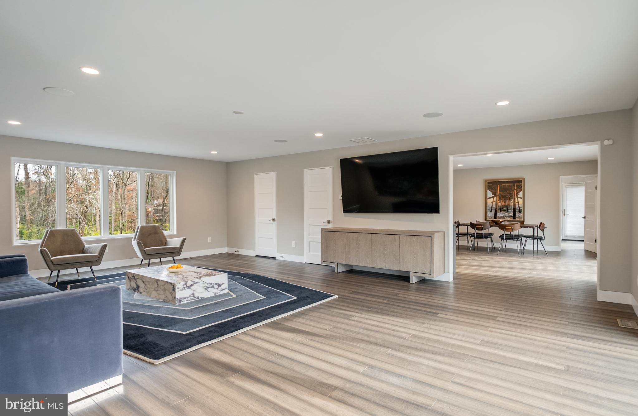 PT ROCKVILLE OUT RES - Residential