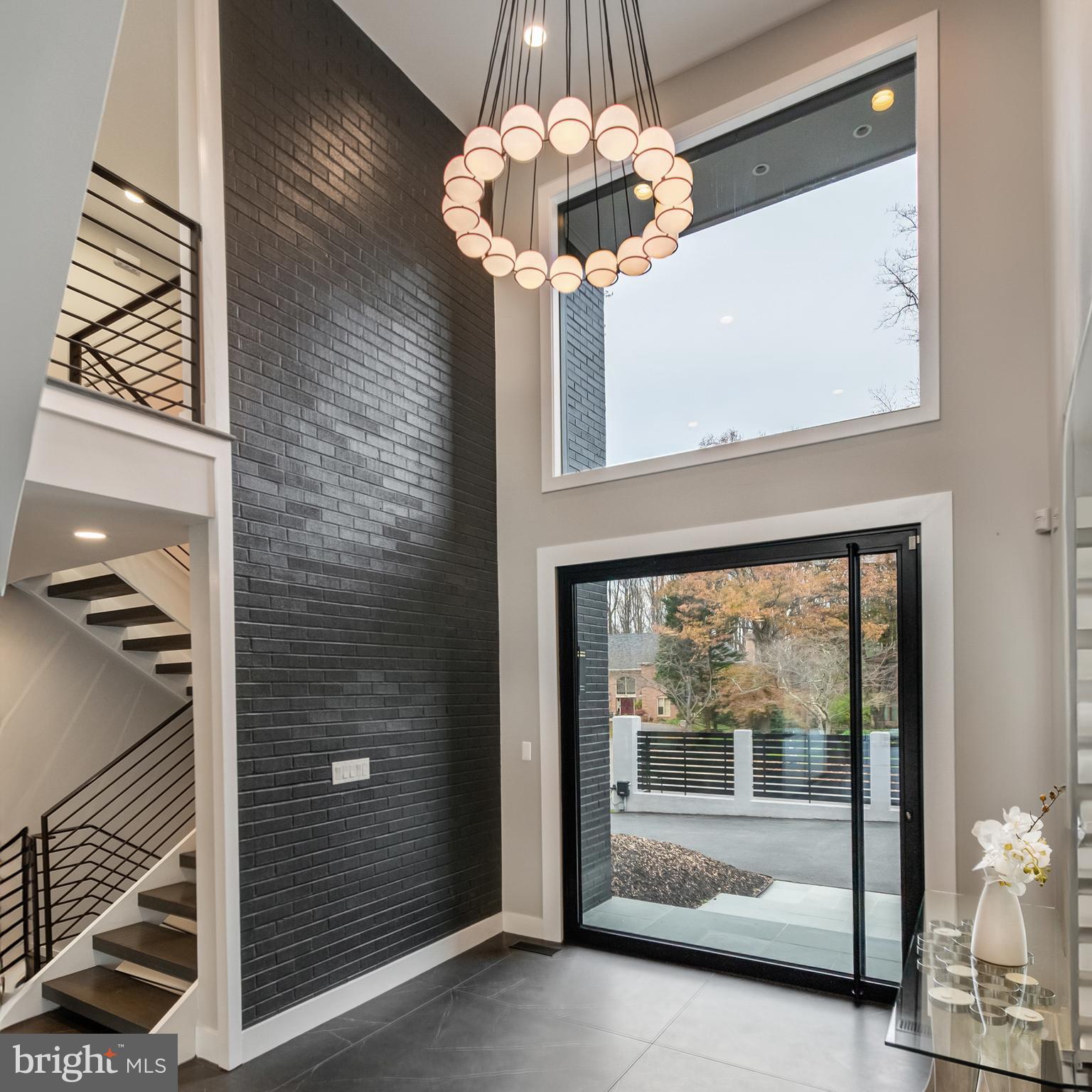 PT ROCKVILLE OUT RES - Residential