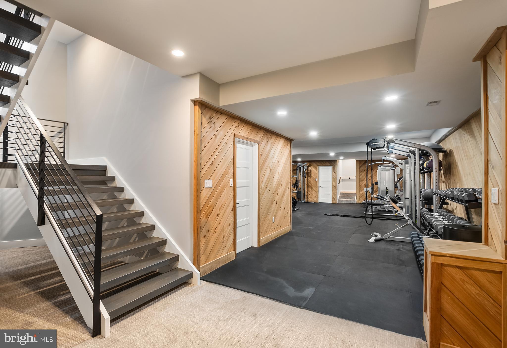 PT ROCKVILLE OUT RES - Residential