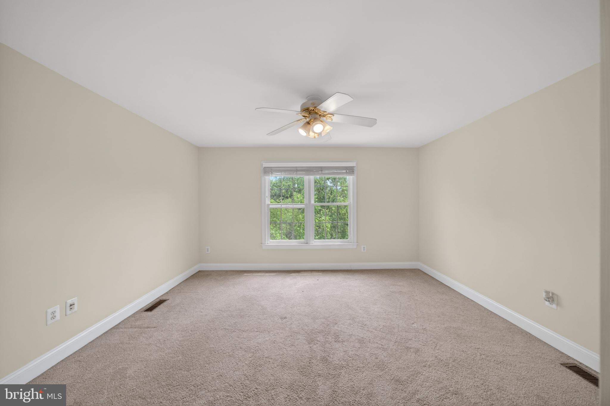 LONG MEADOW HAMLET - Residential