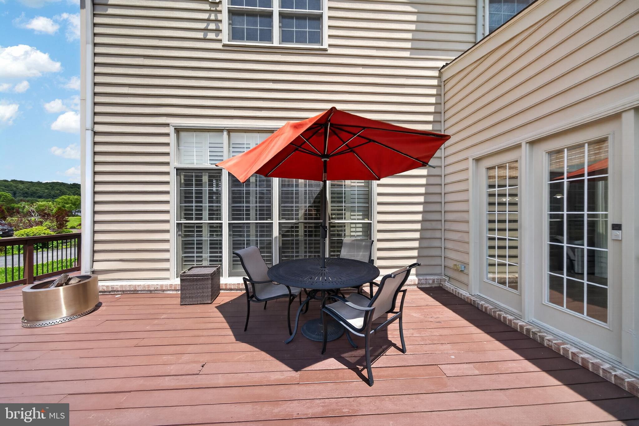 LONG MEADOW HAMLET - Residential