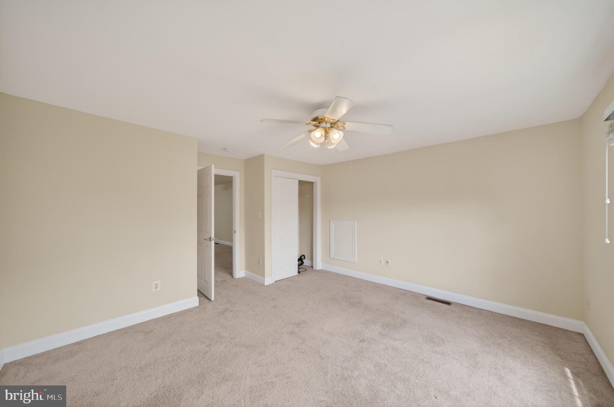 LONG MEADOW HAMLET - Residential